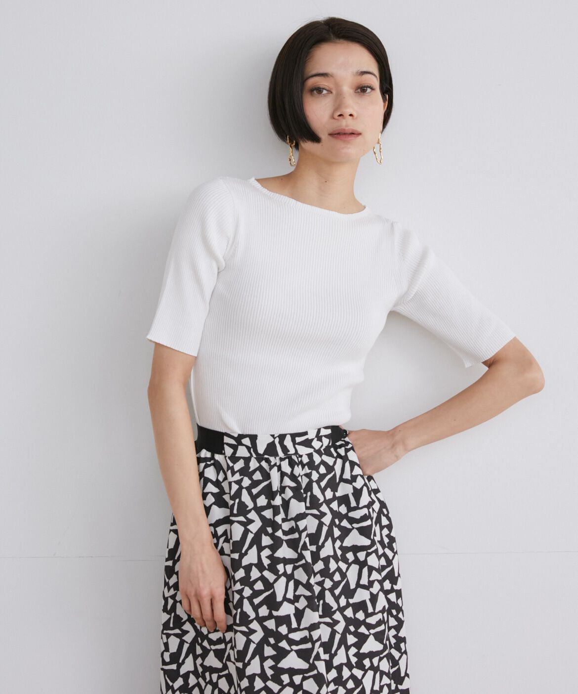 INED「《大きいサイズ》半袖リブニット」|ニット・セーター|オフホワイト1