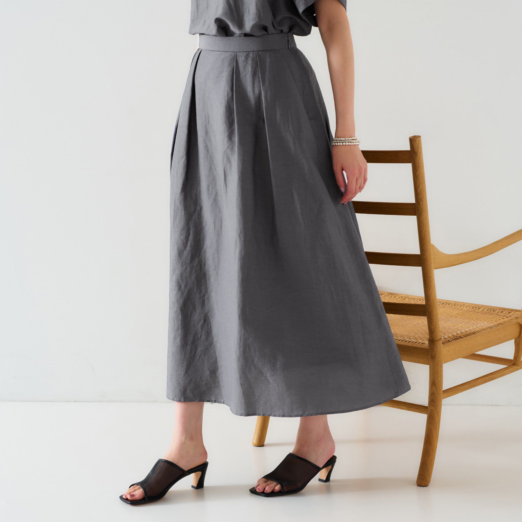 UNTITLED「【セットアップ可能/手洗い可】リネン混フレアスカート」|スカート|