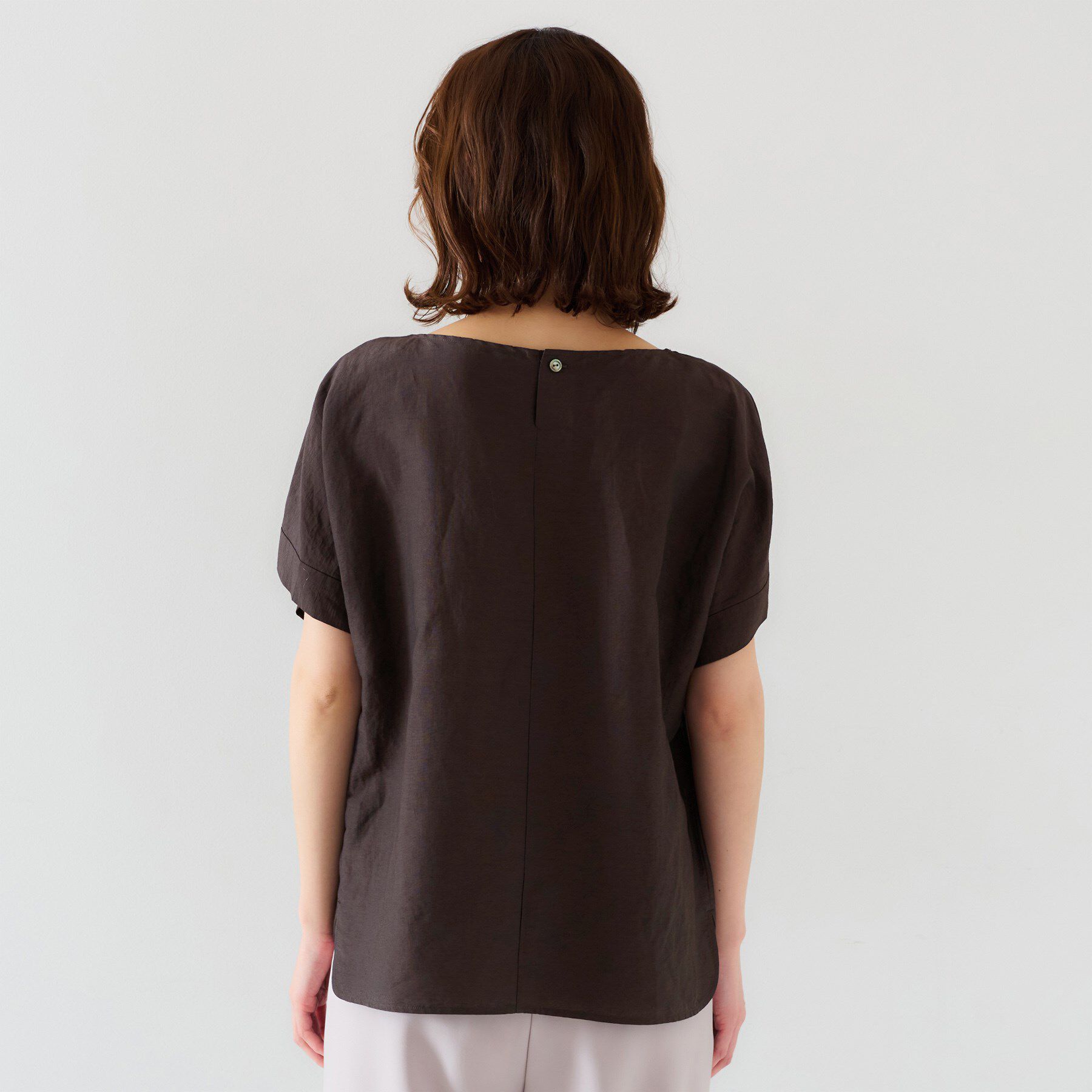 UNTITLED「【セットアップ可能/手洗い可】リネン混 ボートネックTブラウス」|シャツ・ブラウス|