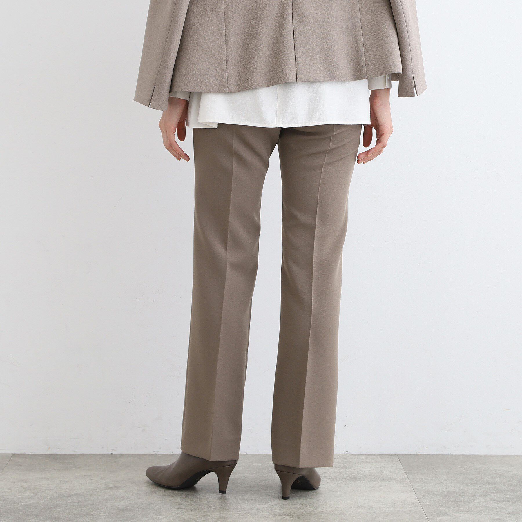 INDIVI「【新作！褒められパンツ／洗える／高ストレッチ】セミフレアパンツ」|その他|