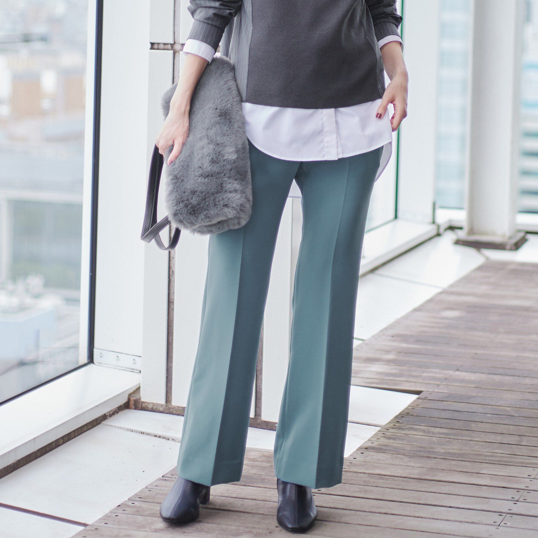 INDIVI「【新作！褒められパンツ／洗える／高ストレッチ】セミフレアパンツ」|その他|ブルー(092)