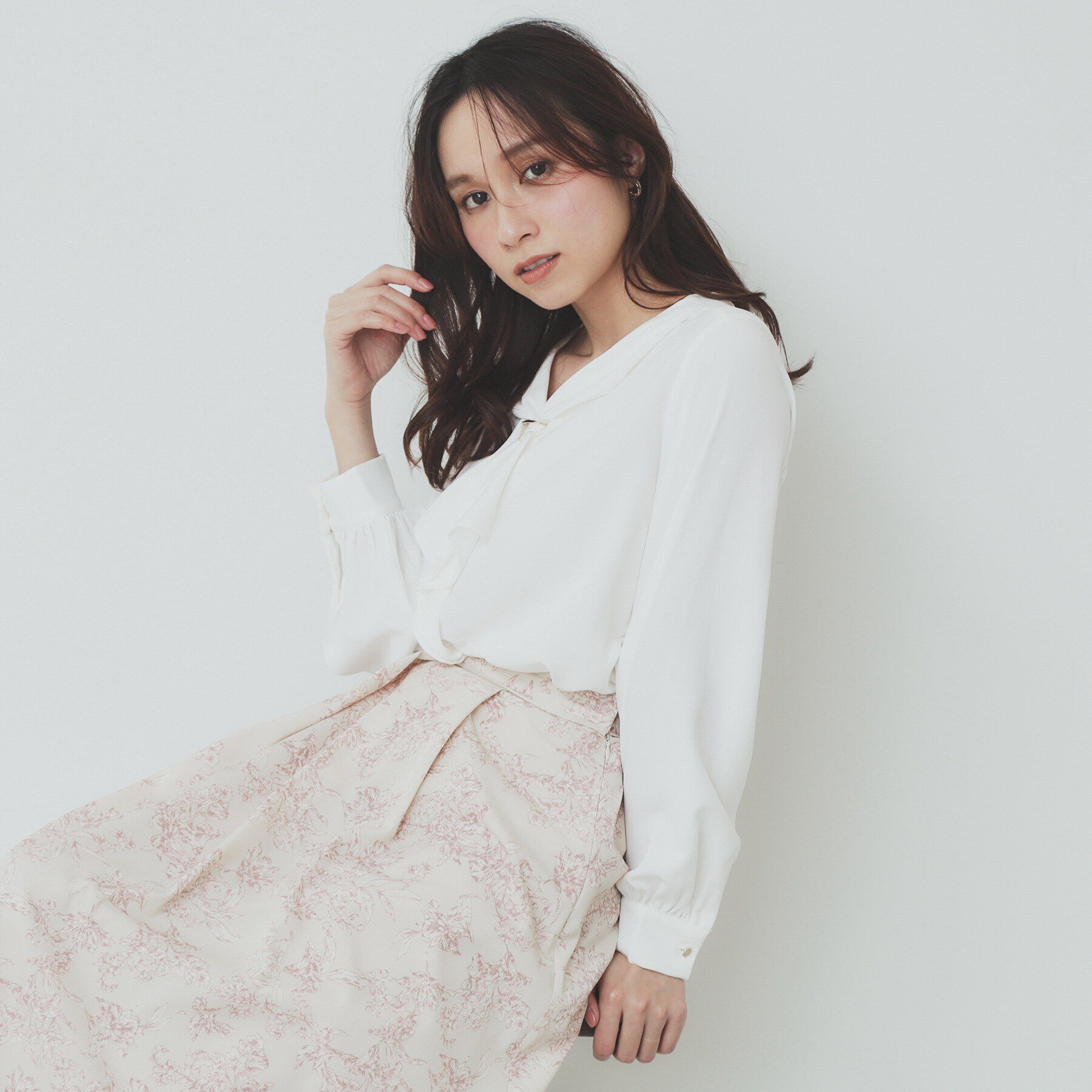 index「ストレッチラッフルボウタイブラウス【洗濯機洗い可/防シワ】」|シャツ・ブラウス|