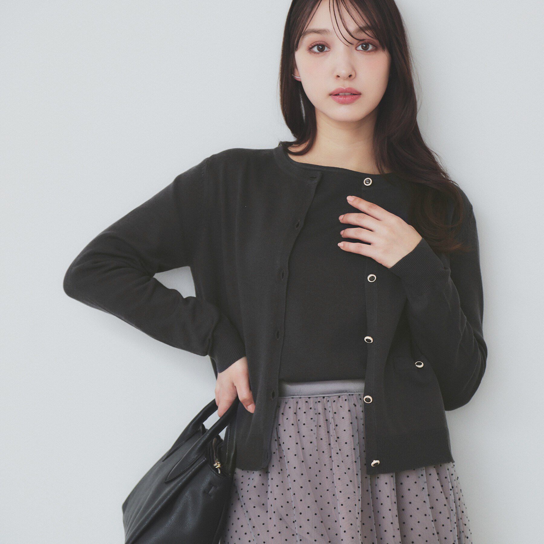 index「《5color》ポケットデザイン付きクルーネックカーディガン【洗濯機洗い可】」|カーディガン|チャコールグレー(8