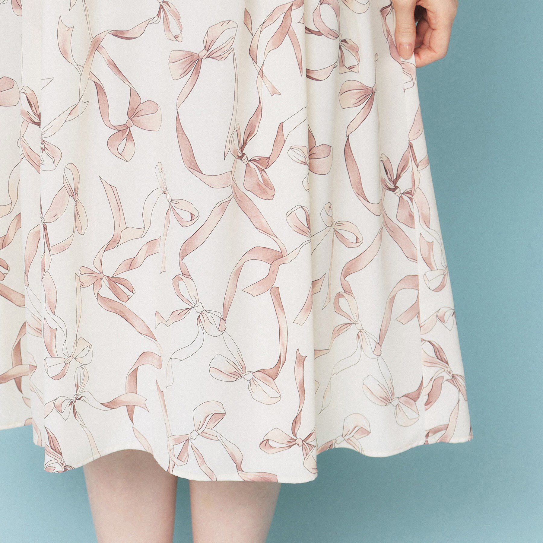 index「《美人百花掲載》リボン柄タックスリーブワンピース【洗濯機洗い可/イージーアイロン】」|ワンピース|