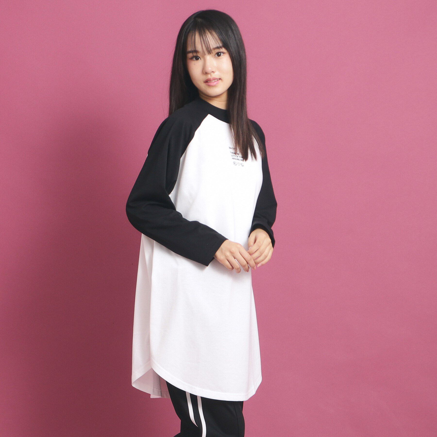 PINK-latte「ラグランスリーブクルーネックチュニックTシャツ」|ワンピース|オフホワイト(003