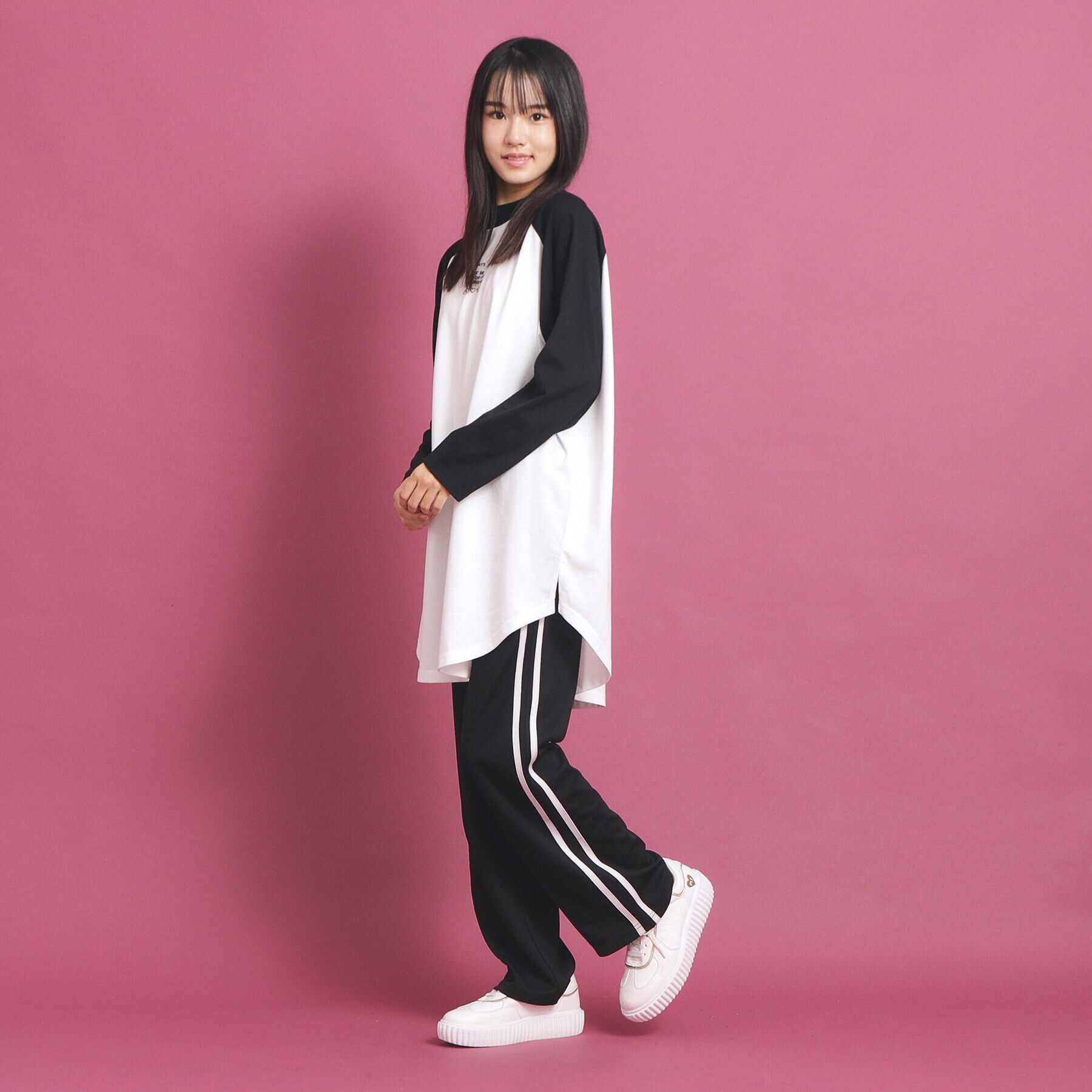 PINK-latte「ラグランスリーブクルーネックチュニックTシャツ」|ワンピース|