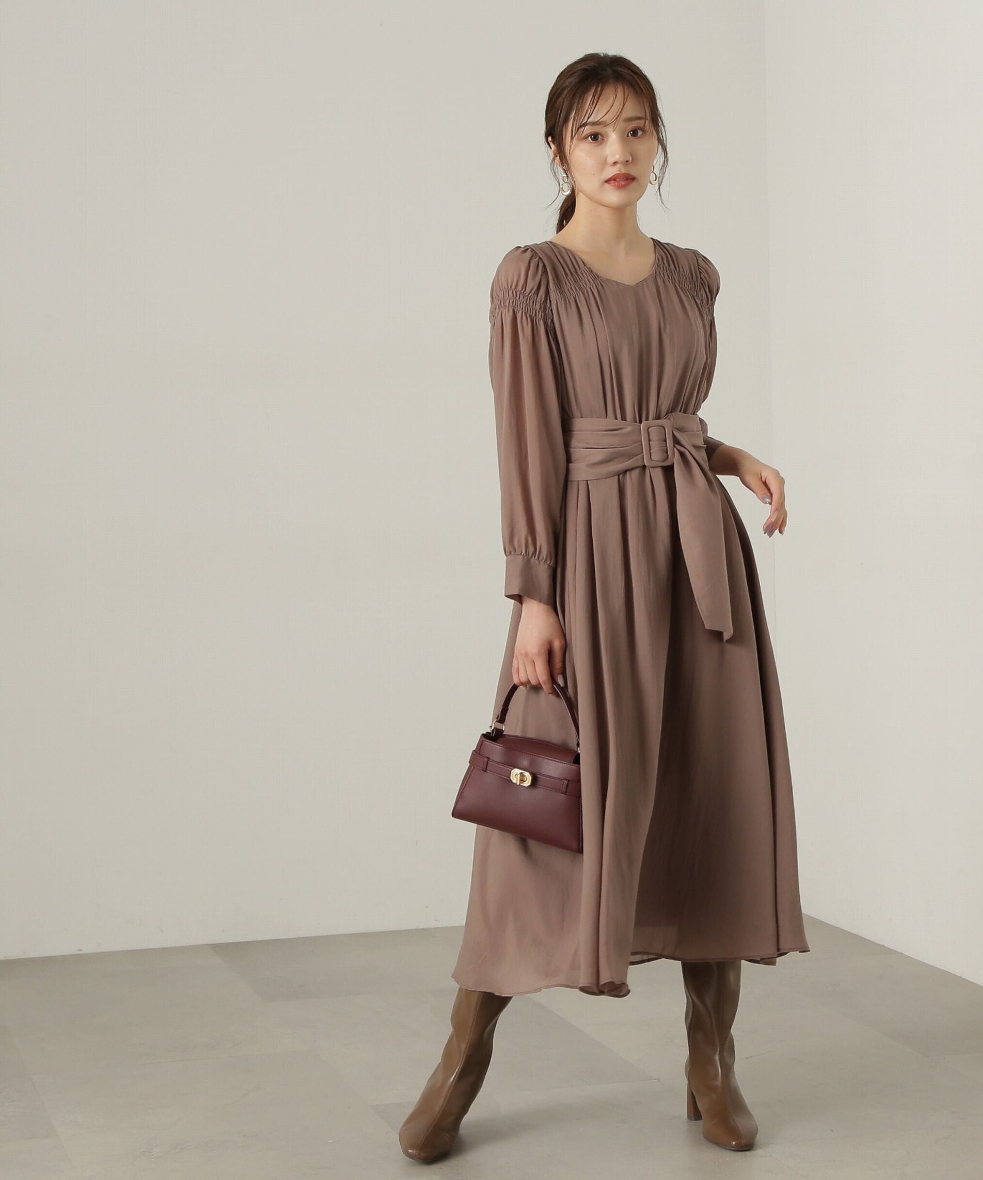 PROPORTION BODY DRESSING「肩シャーリングシアーワンピース24AW」|ワンピース|