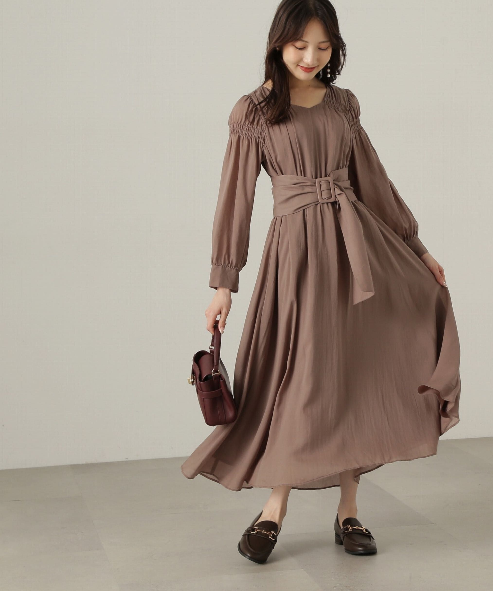 PROPORTION BODY DRESSING「肩シャーリングシアーワンピース24AW」|ワンピース|