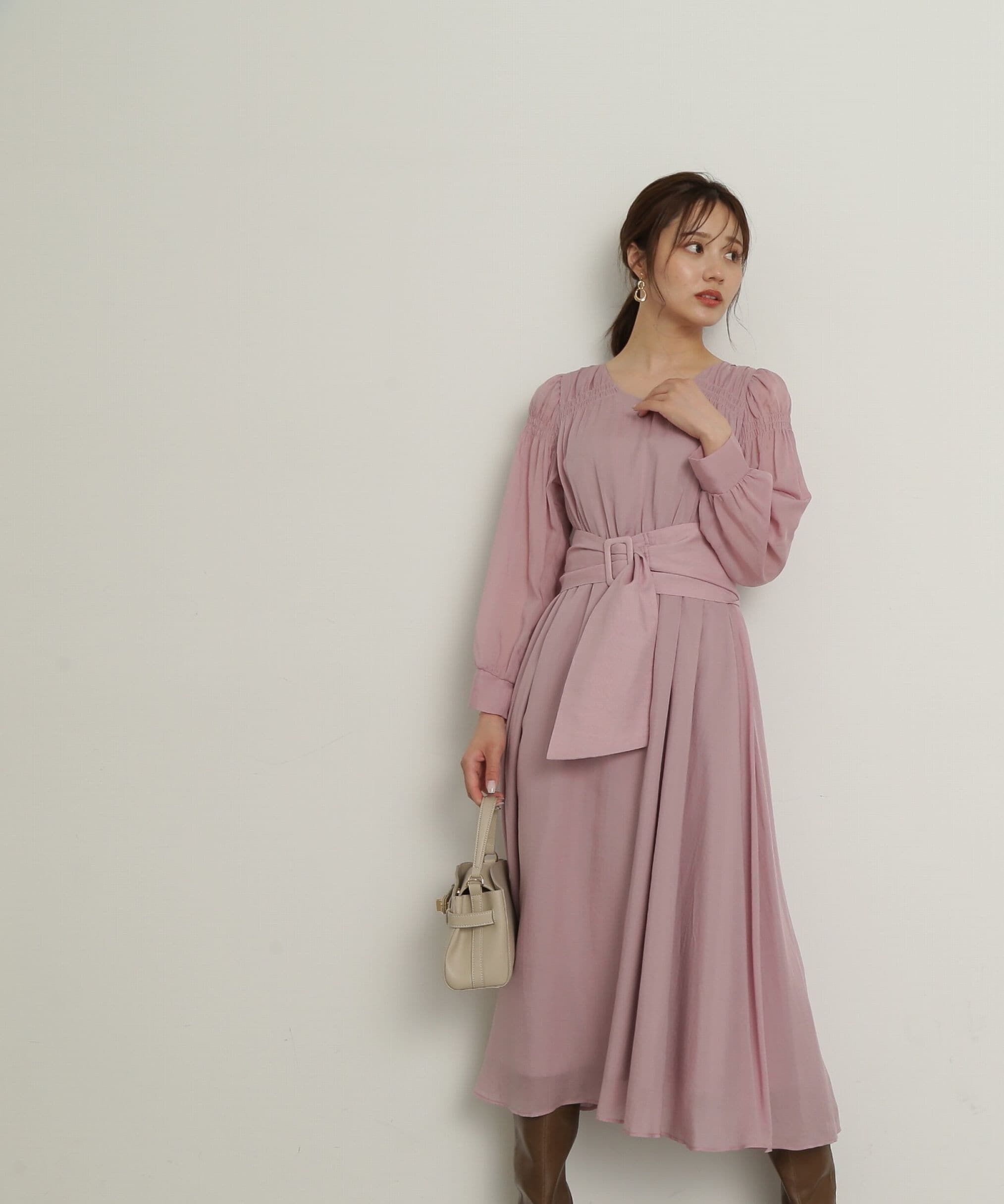 PROPORTION BODY DRESSING「肩シャーリングシアーワンピース24AW」|ワンピース|