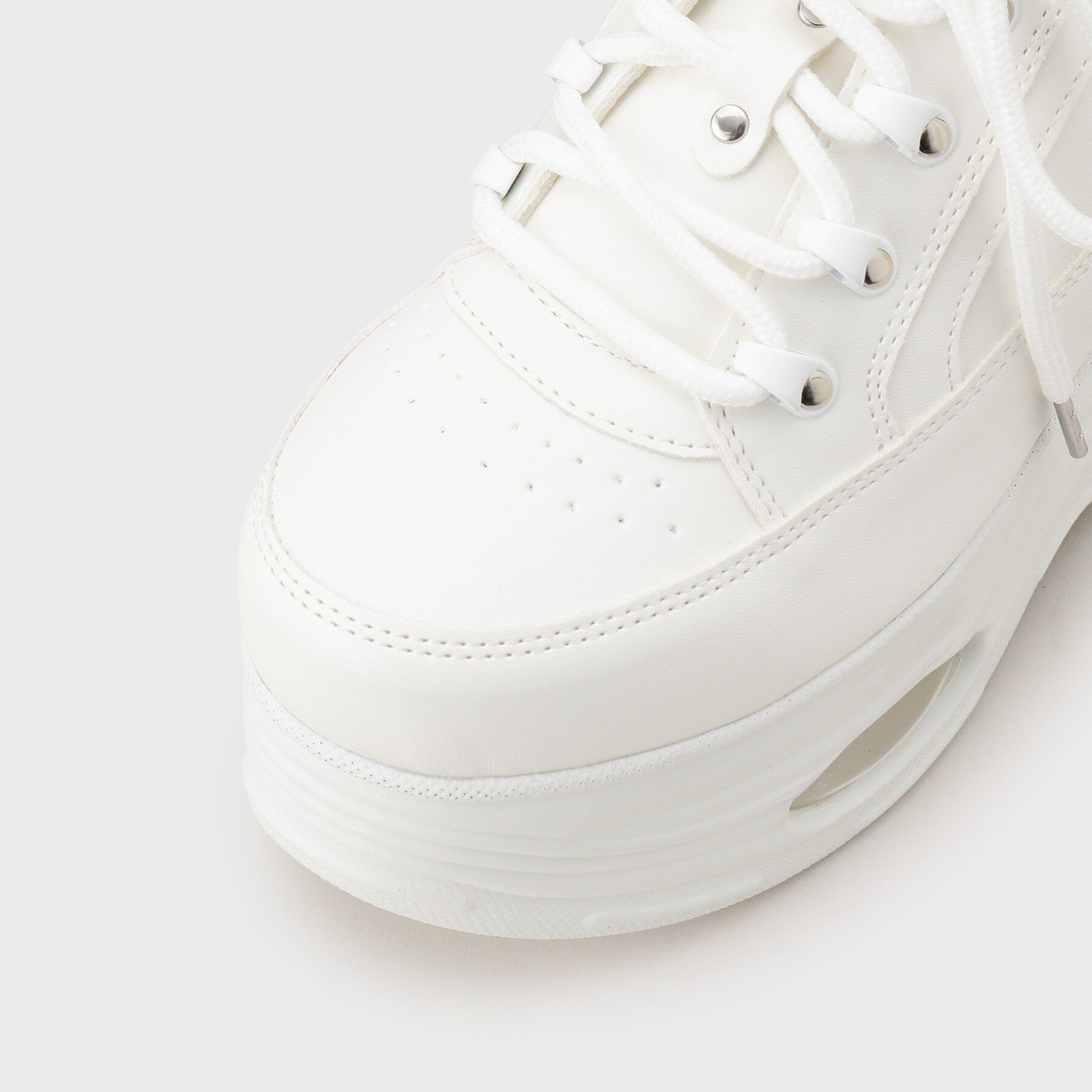 csT&P「十字架チェーン付き厚底スニーカー」|スニーカー|