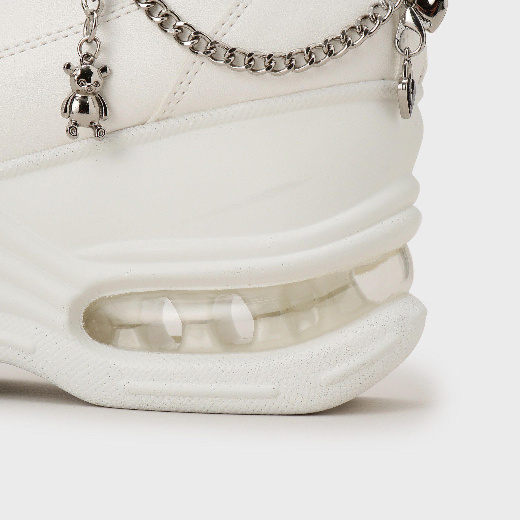 csT&P「十字架チェーン付き厚底スニーカー」|スニーカー|