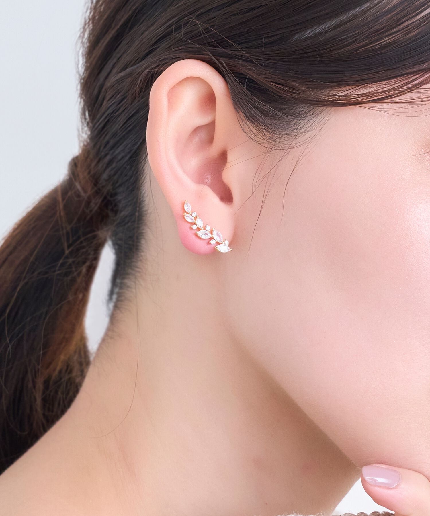 Phoebe「リーフグレースビジューピアス&イヤリング　ゴールド」|ピアス|