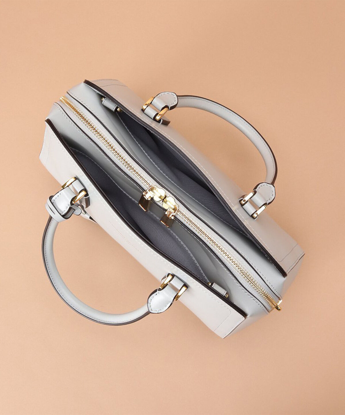 Samantha Thavasa「トラペズミニヨン ボストンバッグ 大サイズ」|ハンドバッグ|