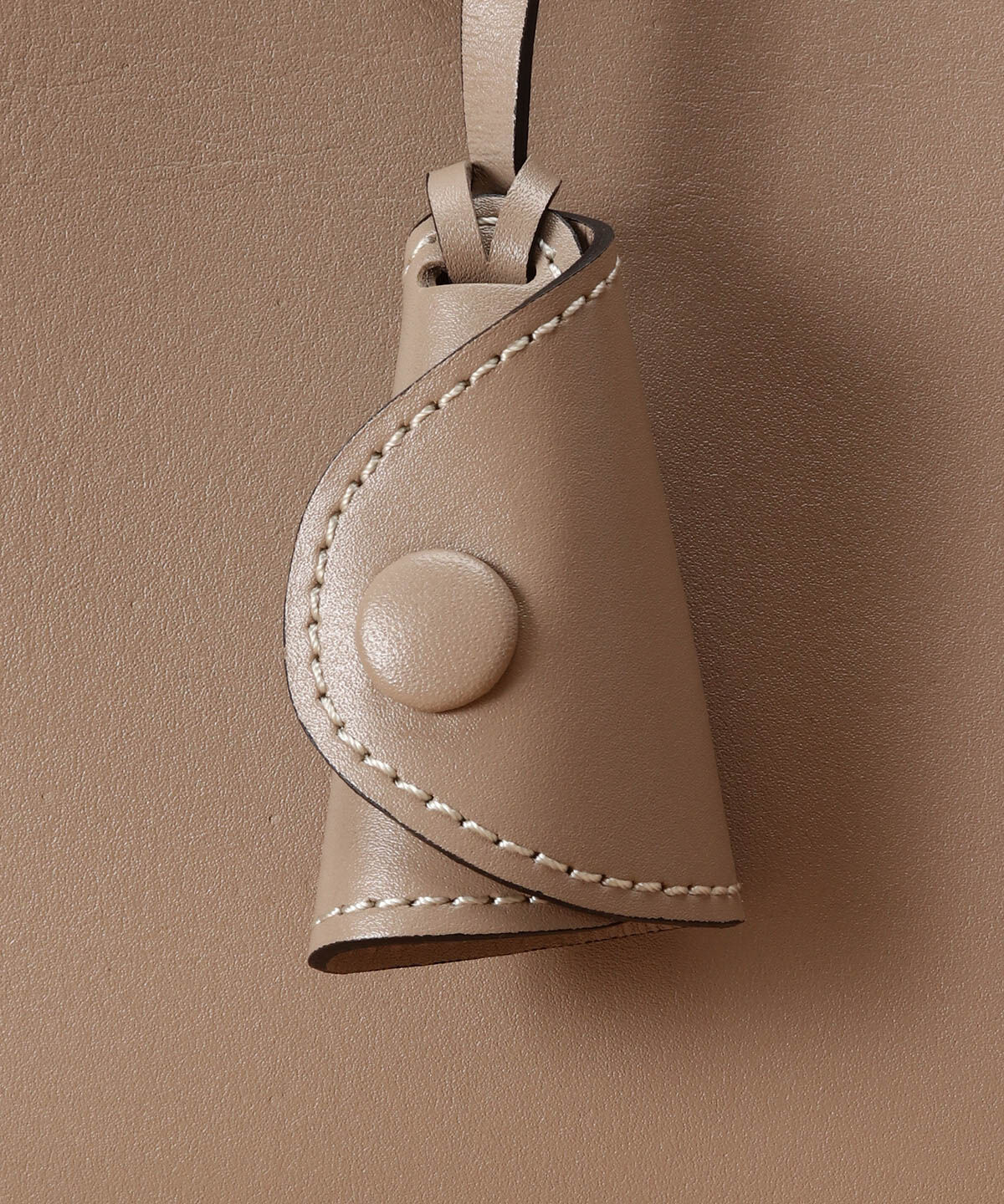 Samantha Thavasa「ウォータプルーフレザー ボックスハンドバッグ 大サイズ」|ハンドバッグ|