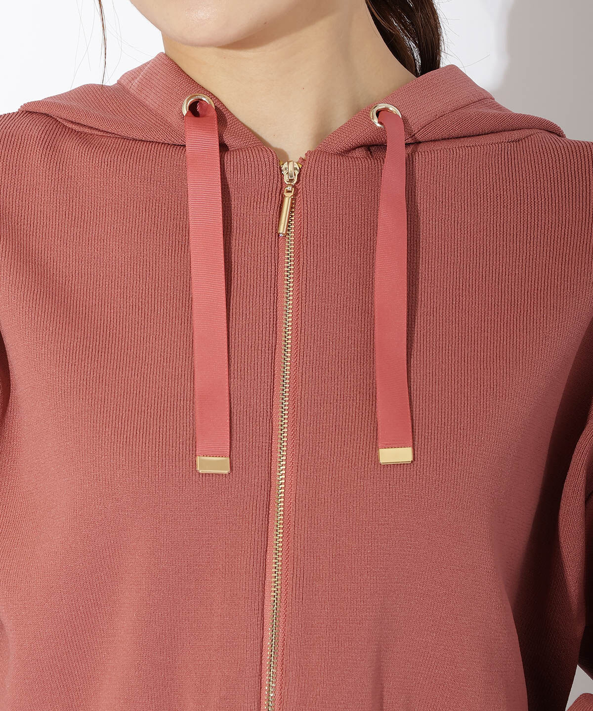 アンドクチュール「ニットクロップド丈ジップパーカー」|パーカー|