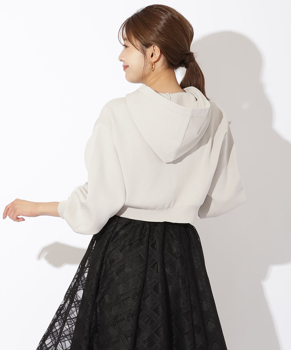 アンドクチュール「ニットクロップド丈ジップパーカー」|パーカー|