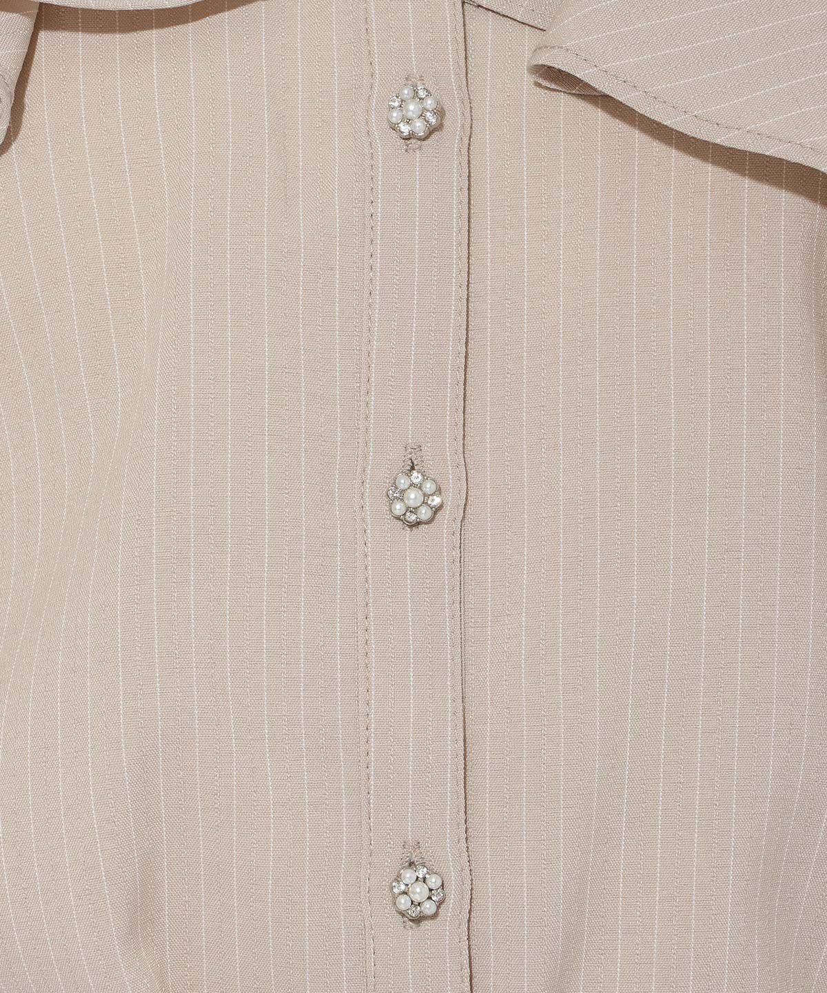 アンドクチュール「ビジューボタンフリルケープブラウス」|シャツ・ブラウス|