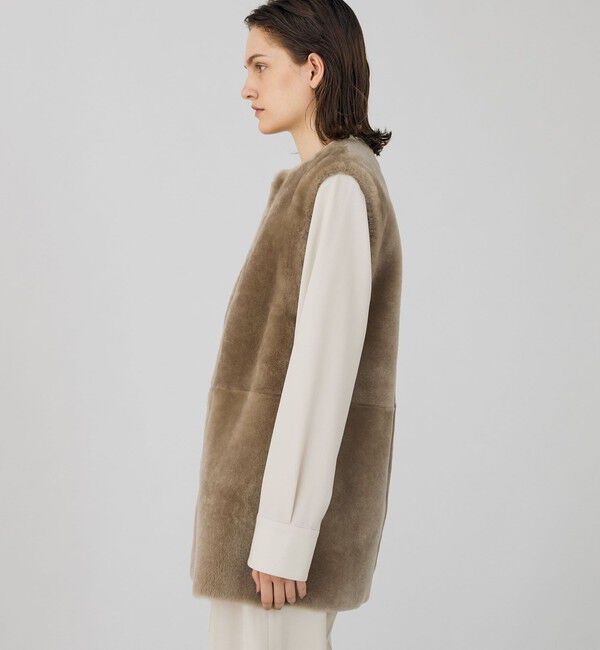 TOMORROWLAND GOODS「DES PRES  ムートンジレ」|ダウンベスト・ベスト|