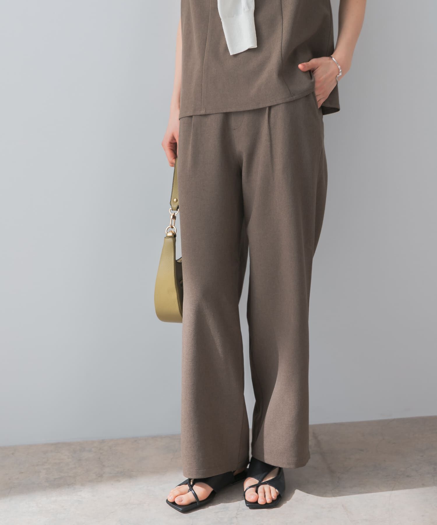 URBAN RESEARCH ROSSO「『UR TECH DRYLUXE』F by ROSSO　フレンチブラウス+ワイドパンツ」|その他|