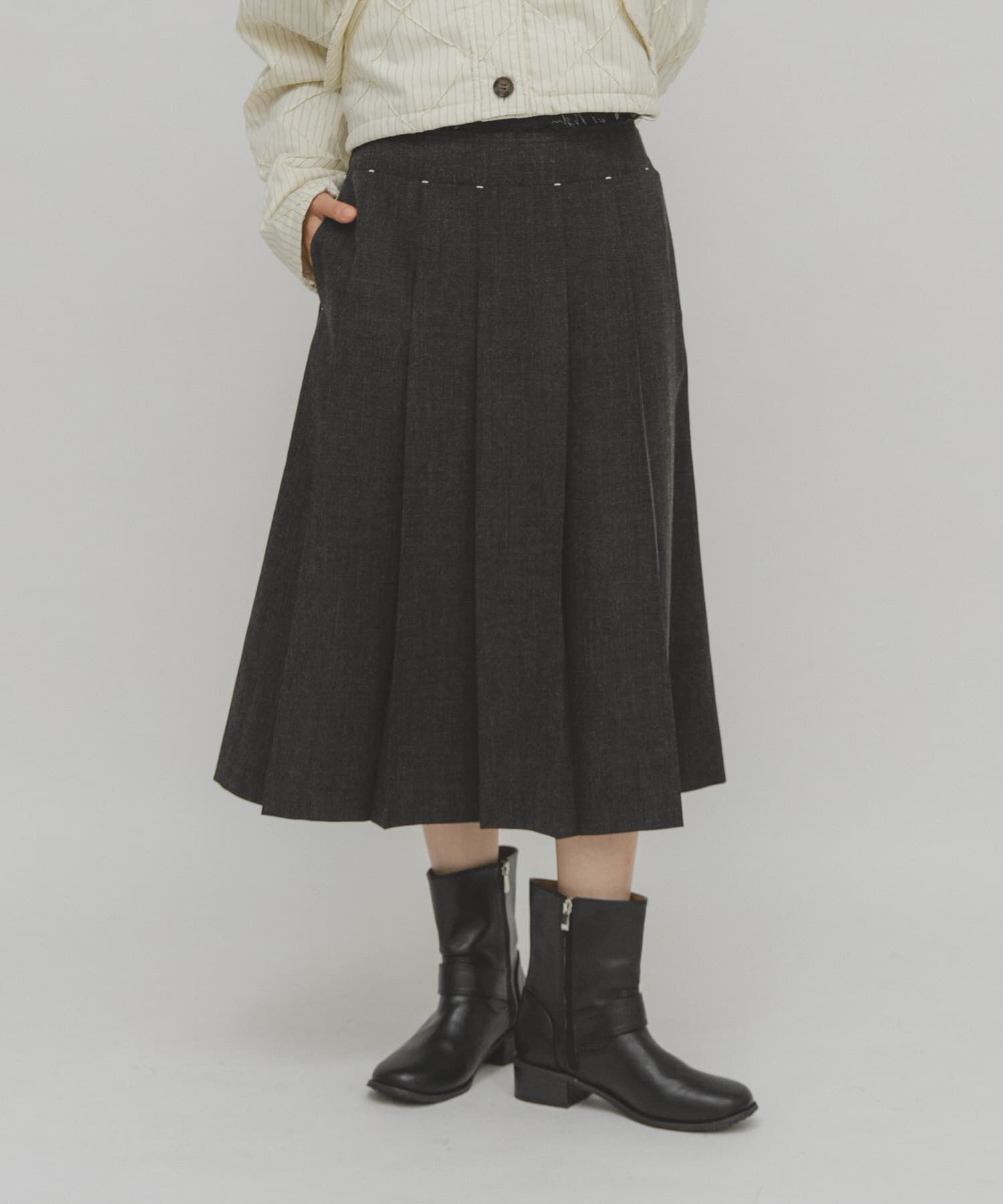  「プリーツミディスカート」|スカート|チャコールグレー