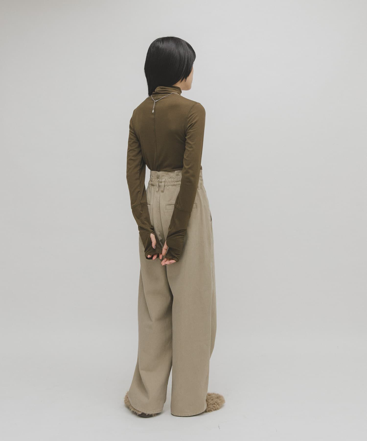  「illi　タートルベーシックカットソー」|Tシャツ・カットソー|