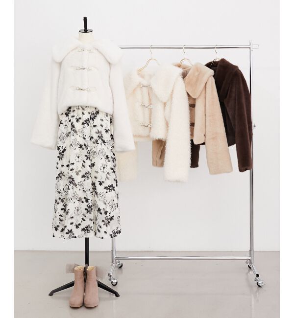  「ビット付きフワフワショートコート」|その他|