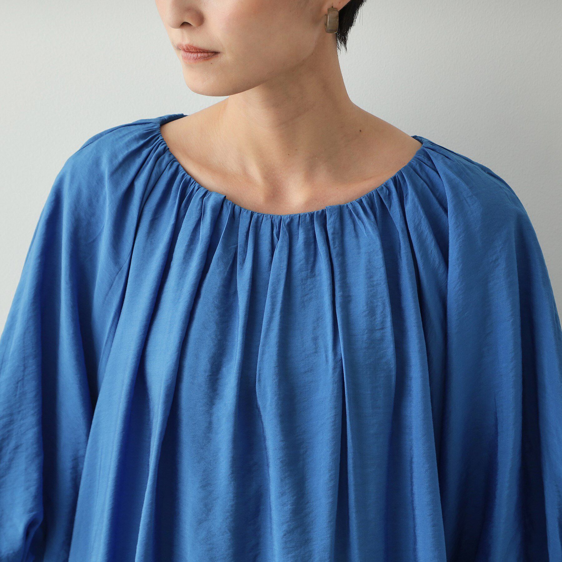 OPAQUE.CLIP「バルーンスリーブギャザーブラウス【洗濯機洗い可】」|シャツ・ブラウス|