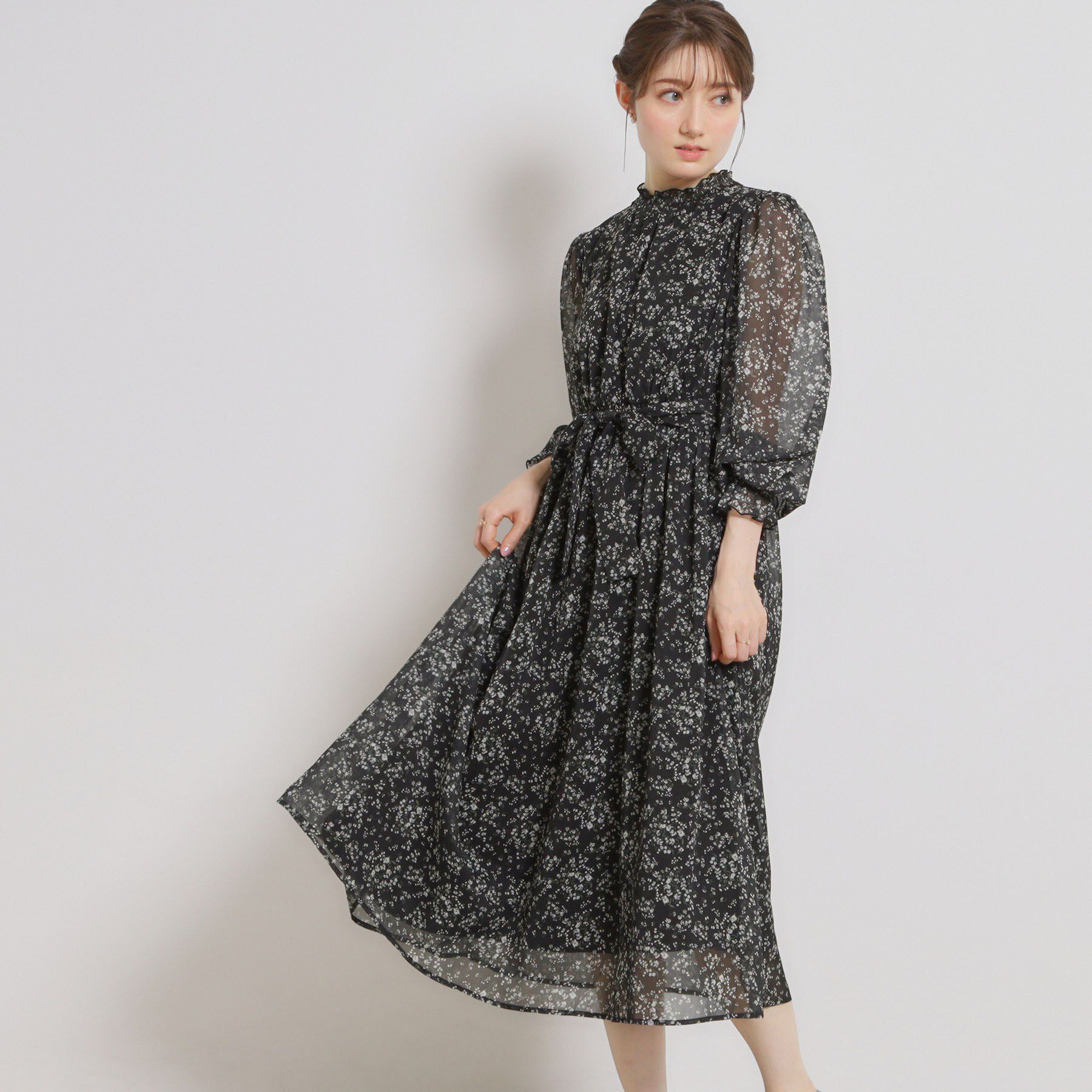 Couture broach「【洗える・着映え】楊柳小花シャーリングワンピース」|ワンピース|