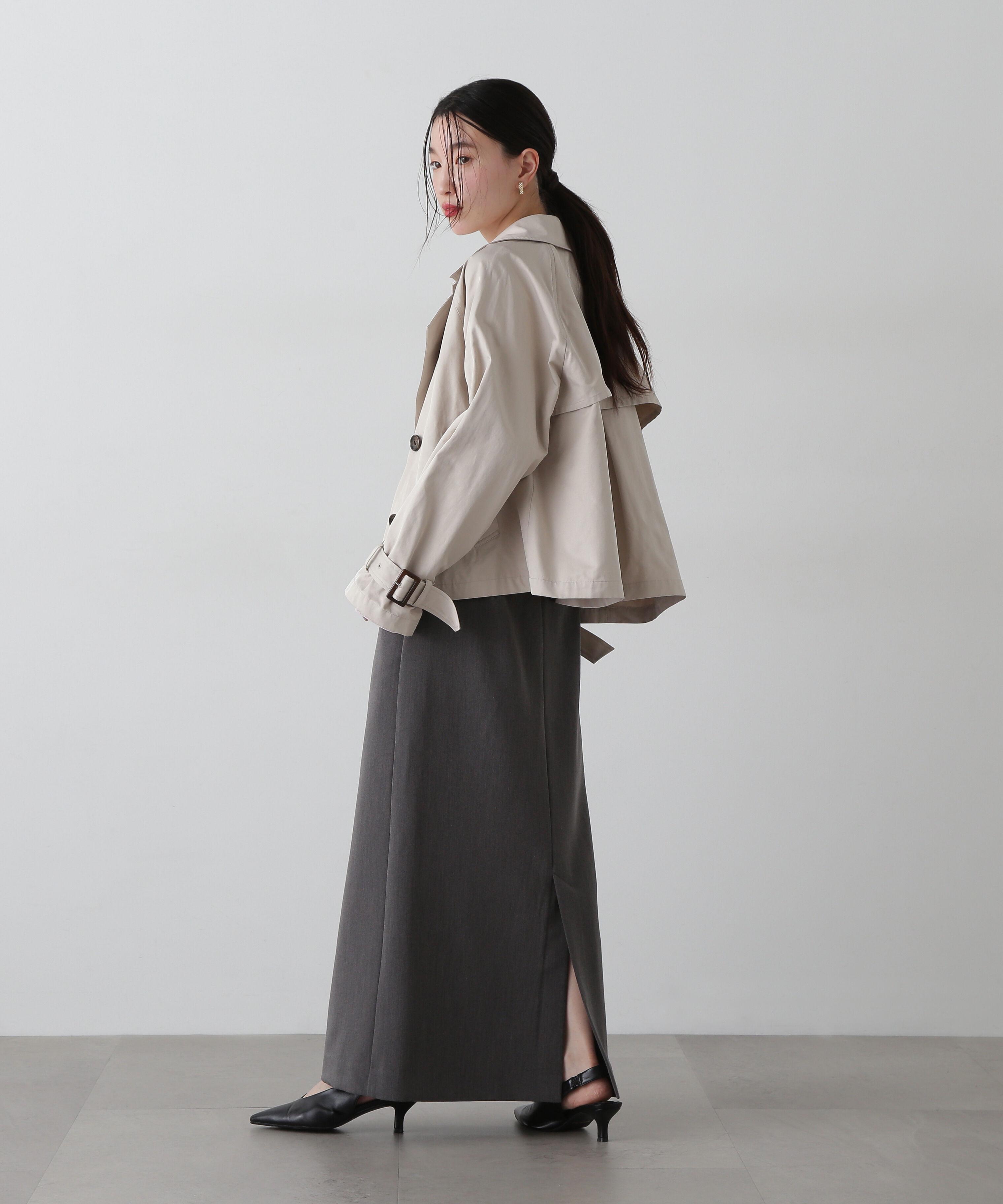  「袖バックルショートトレンチコート」|その他|