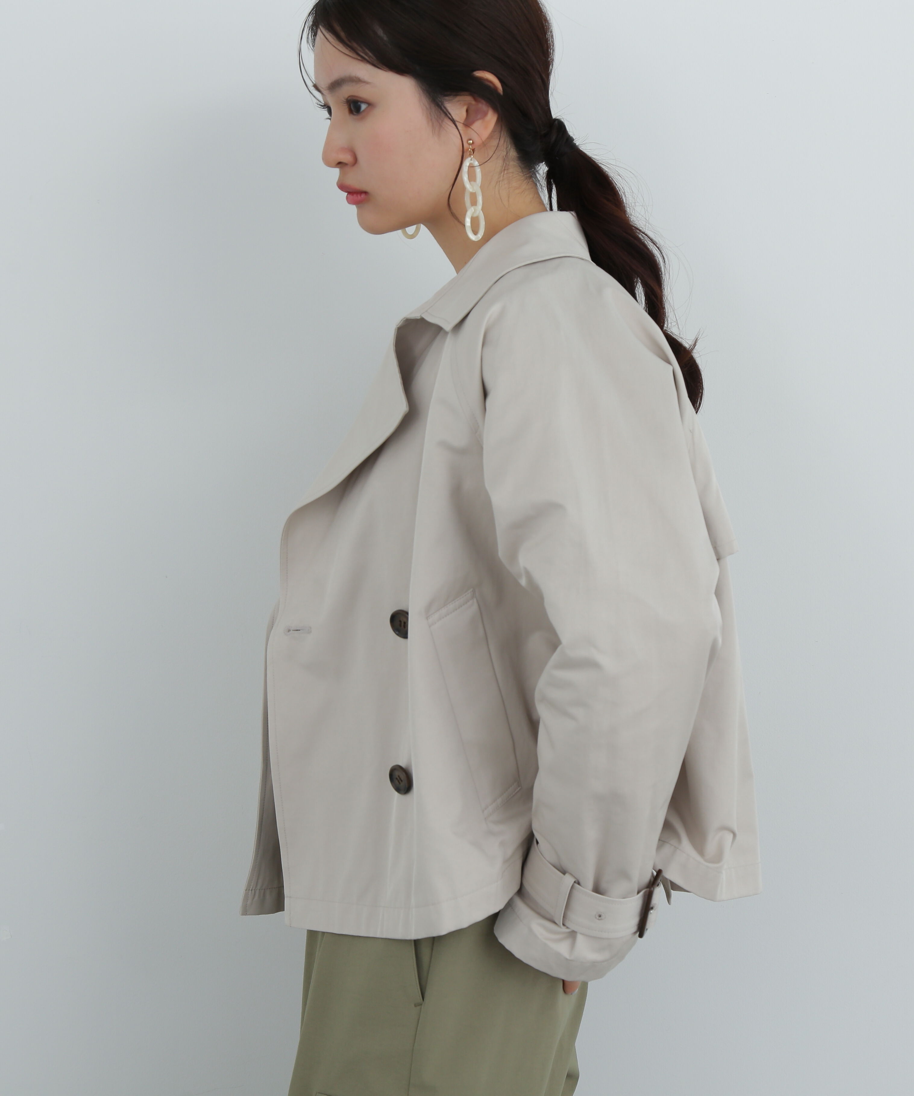  「袖バックルショートトレンチコート」|その他|