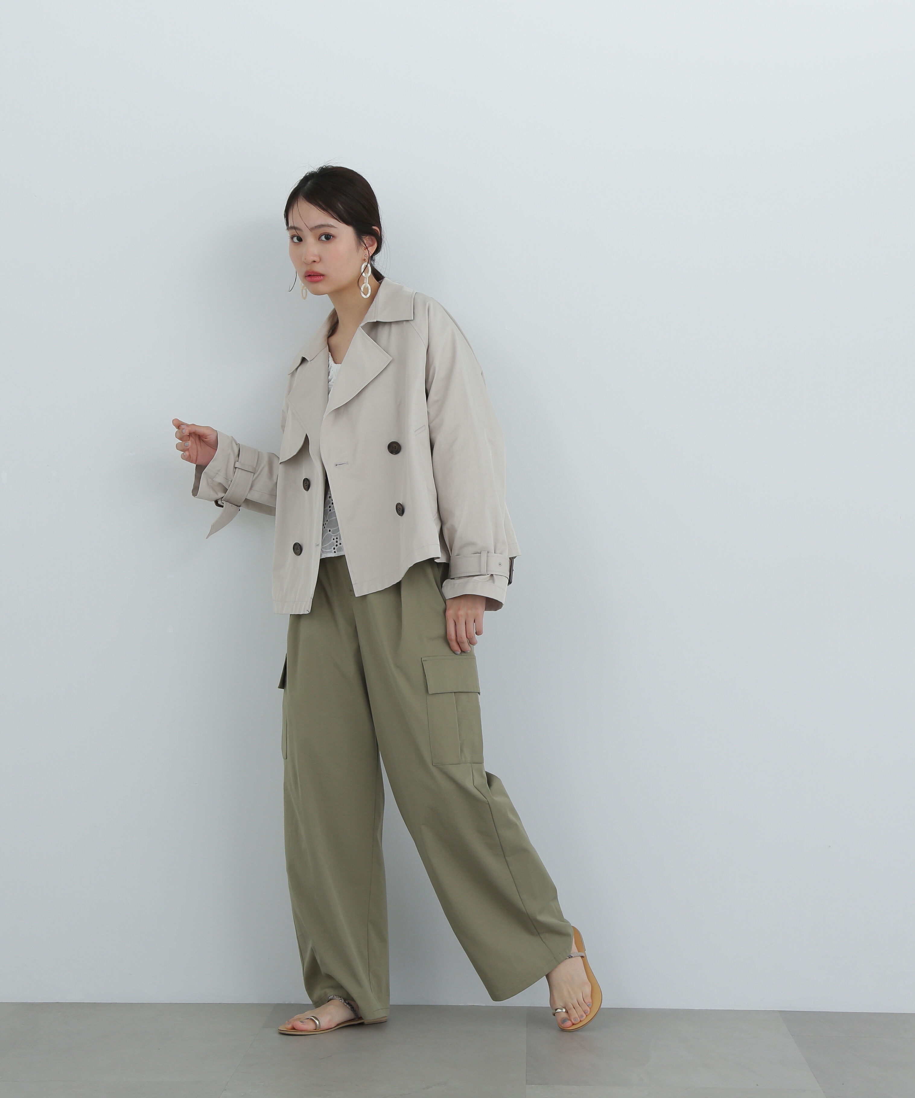  「袖バックルショートトレンチコート」|その他|