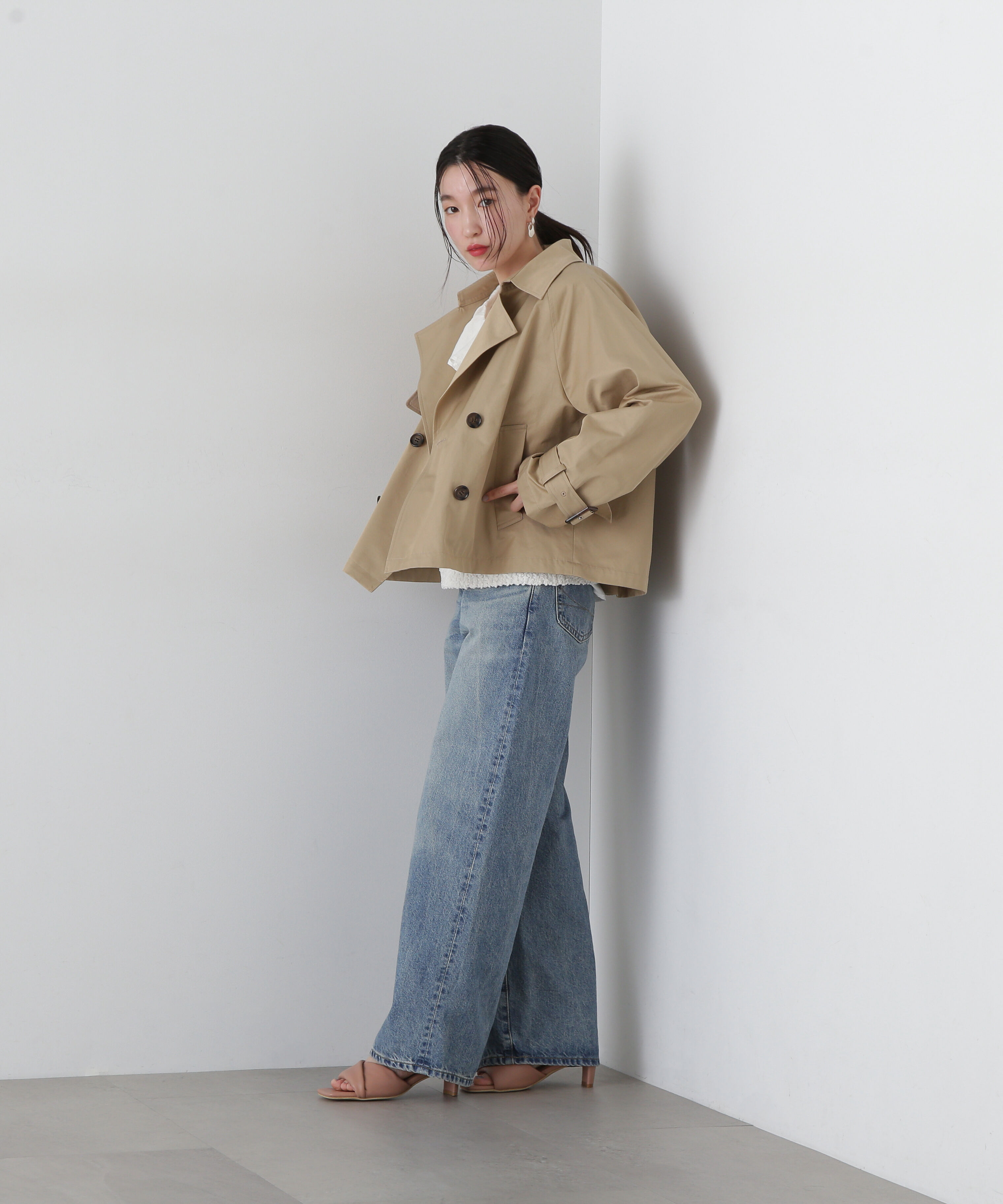  「袖バックルショートトレンチコート」|その他|