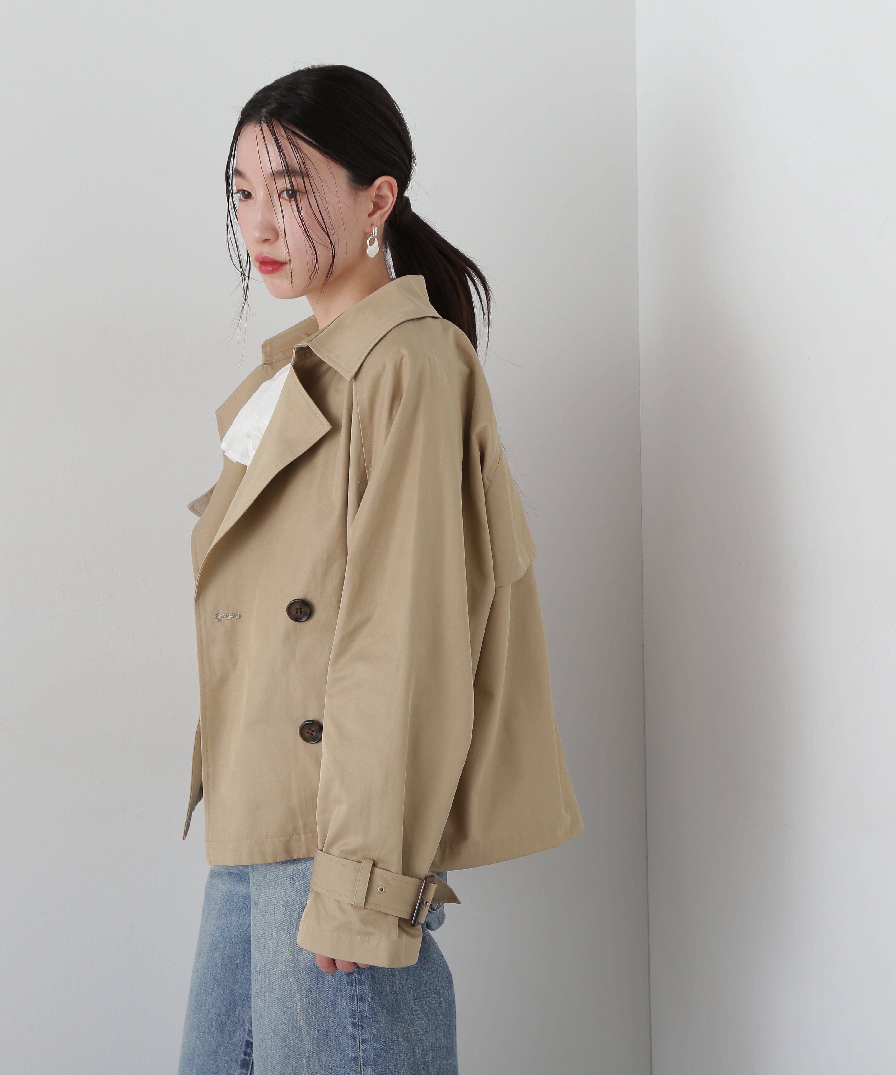  「袖バックルショートトレンチコート」|その他|