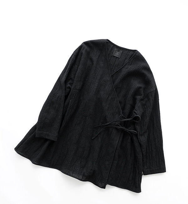 オオカミとフクロウ「フクロウと湖畔に映るわたしと&ldquo;はおり&rdquo;」|その他|ブラック