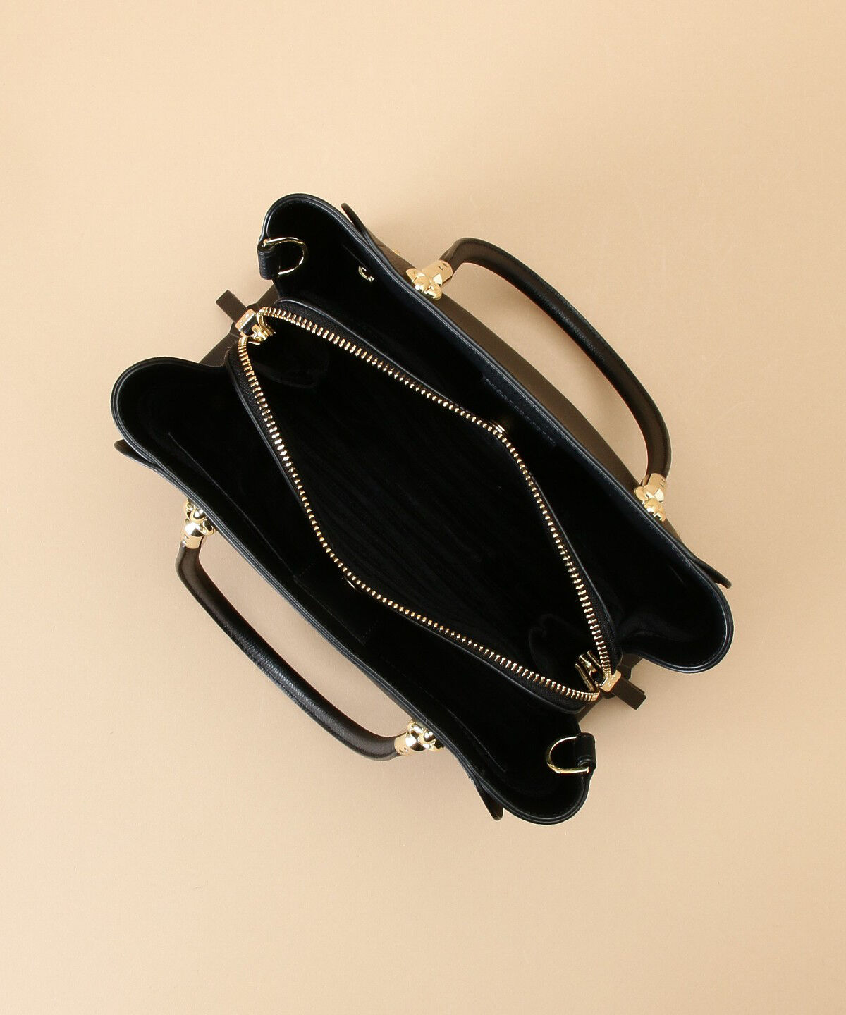 Samantha Thavasa「アベクトワ レザースクエアトートバッグ 小サイズ」|トートバッグ|