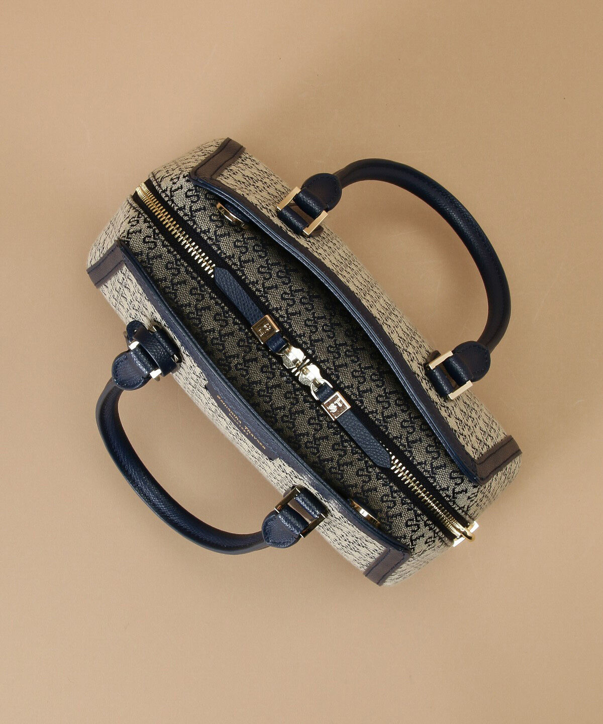 Samantha Thavasa「ST Jacquard トラペズミニヨン ボストンバッグ」|ハンドバッグ|