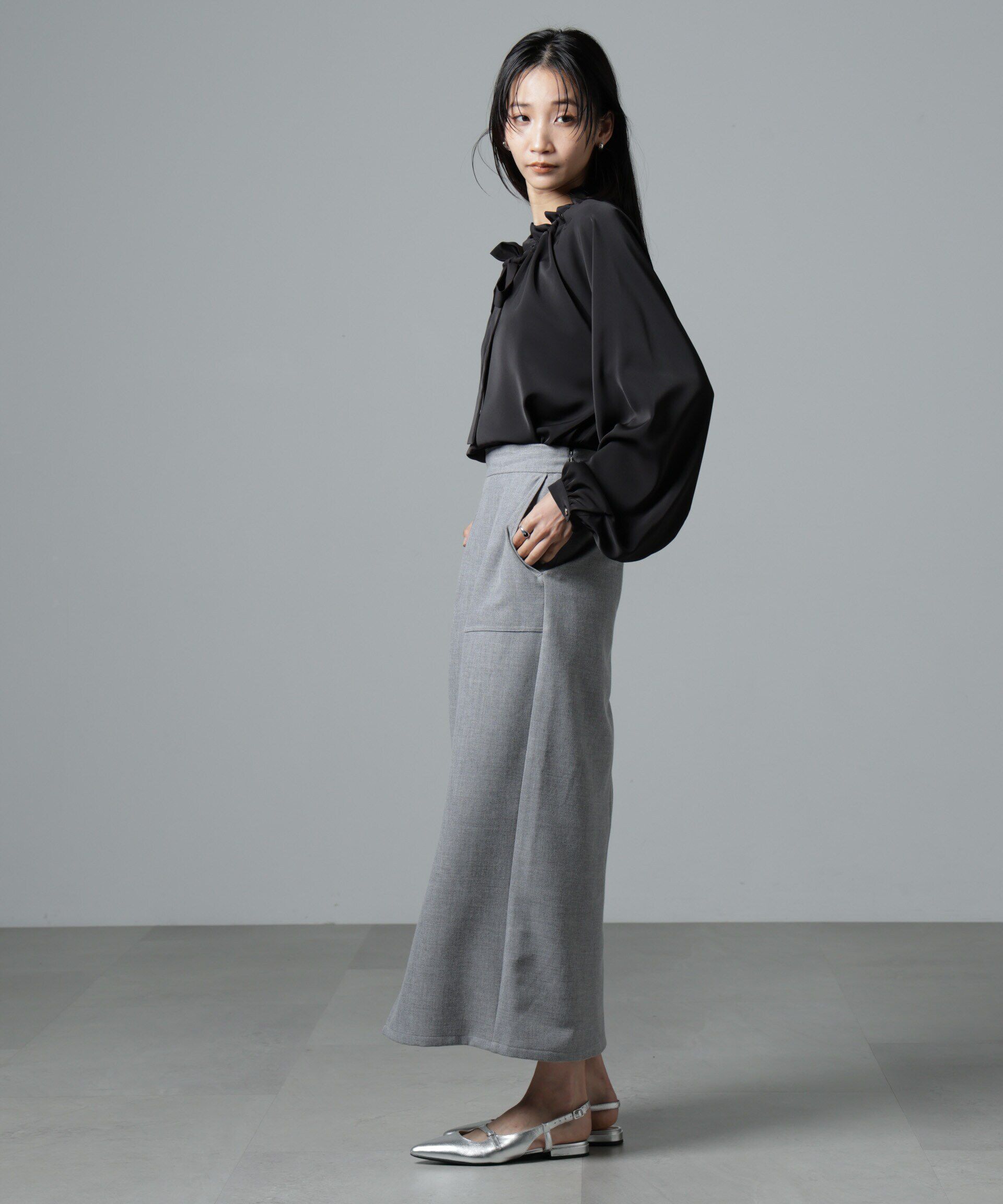 nano･universe「フロントスリットタイトナロースカート」|スカート|