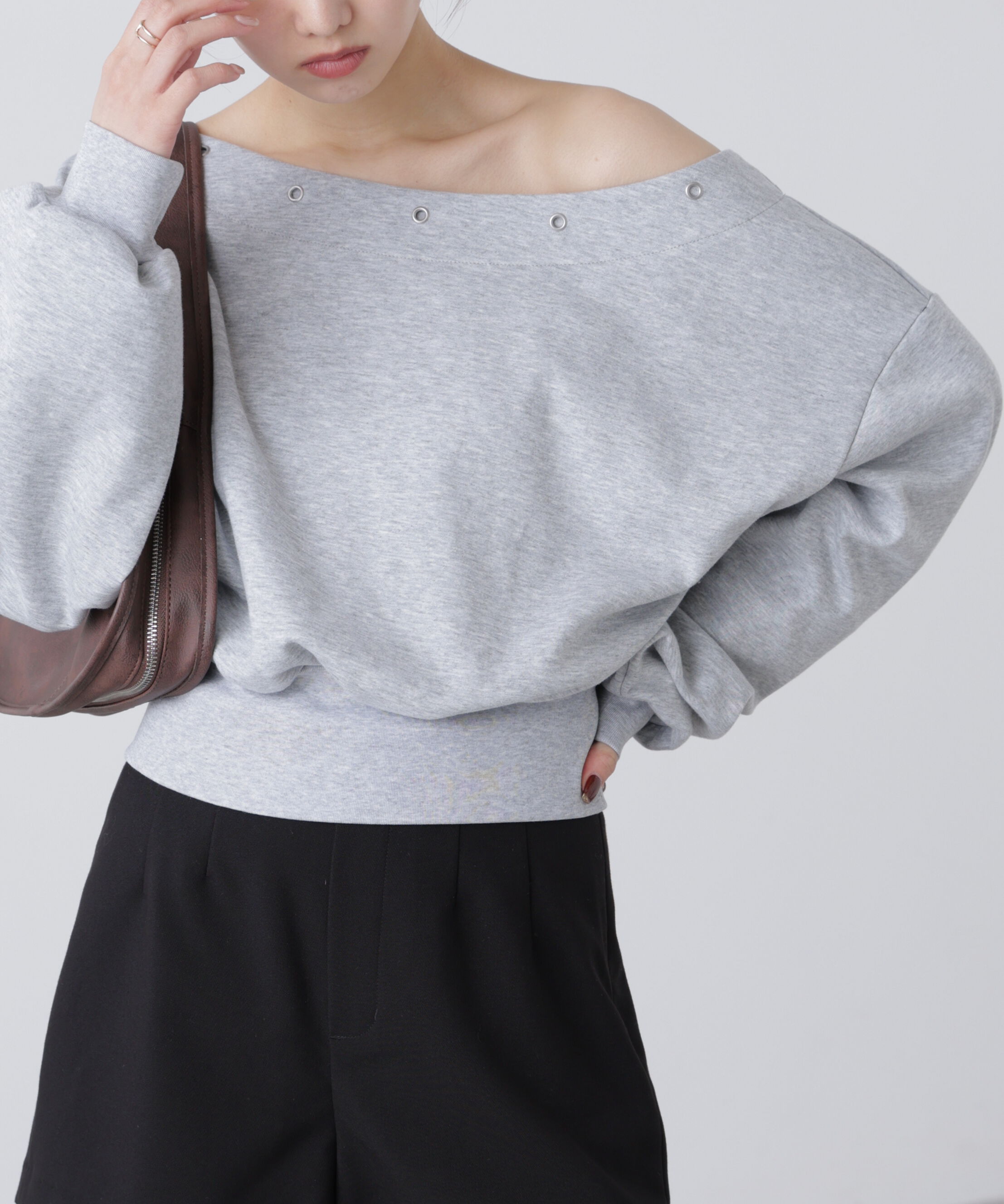  「ハトメオフショルスウェット」|Tシャツ・カットソー|