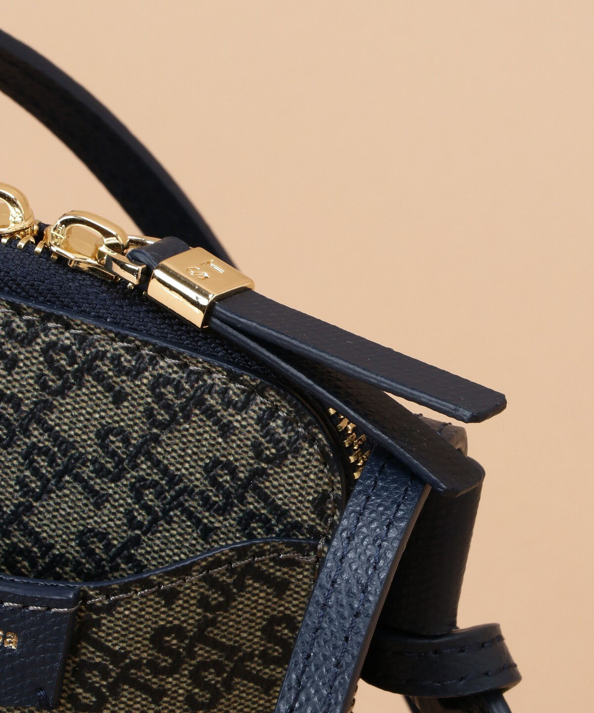 Samantha Thavasa「STオレール　スマホショルダー」|ショルダー・メッセンジャー|