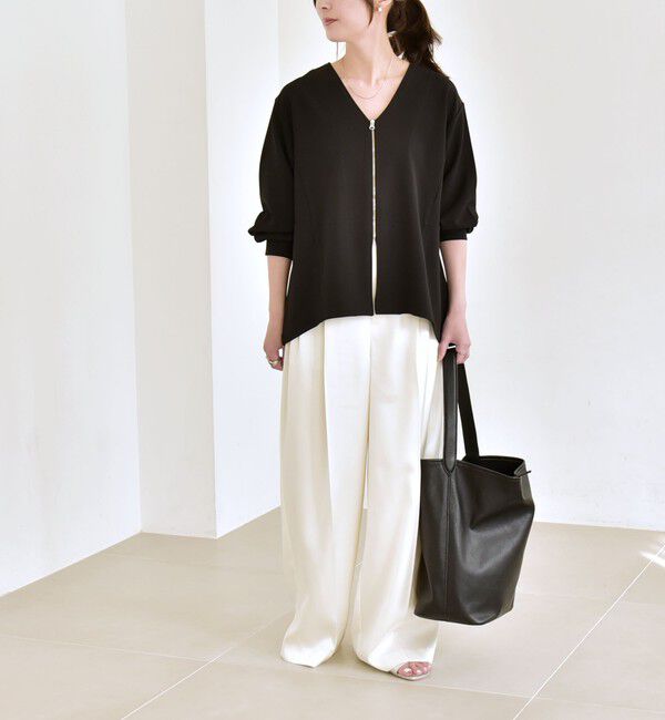 quaranciel「《予約》quaranciel:〈洗濯機可能〉カットジョーゼット Vネック ジップ カーディガン」|カーディガン|