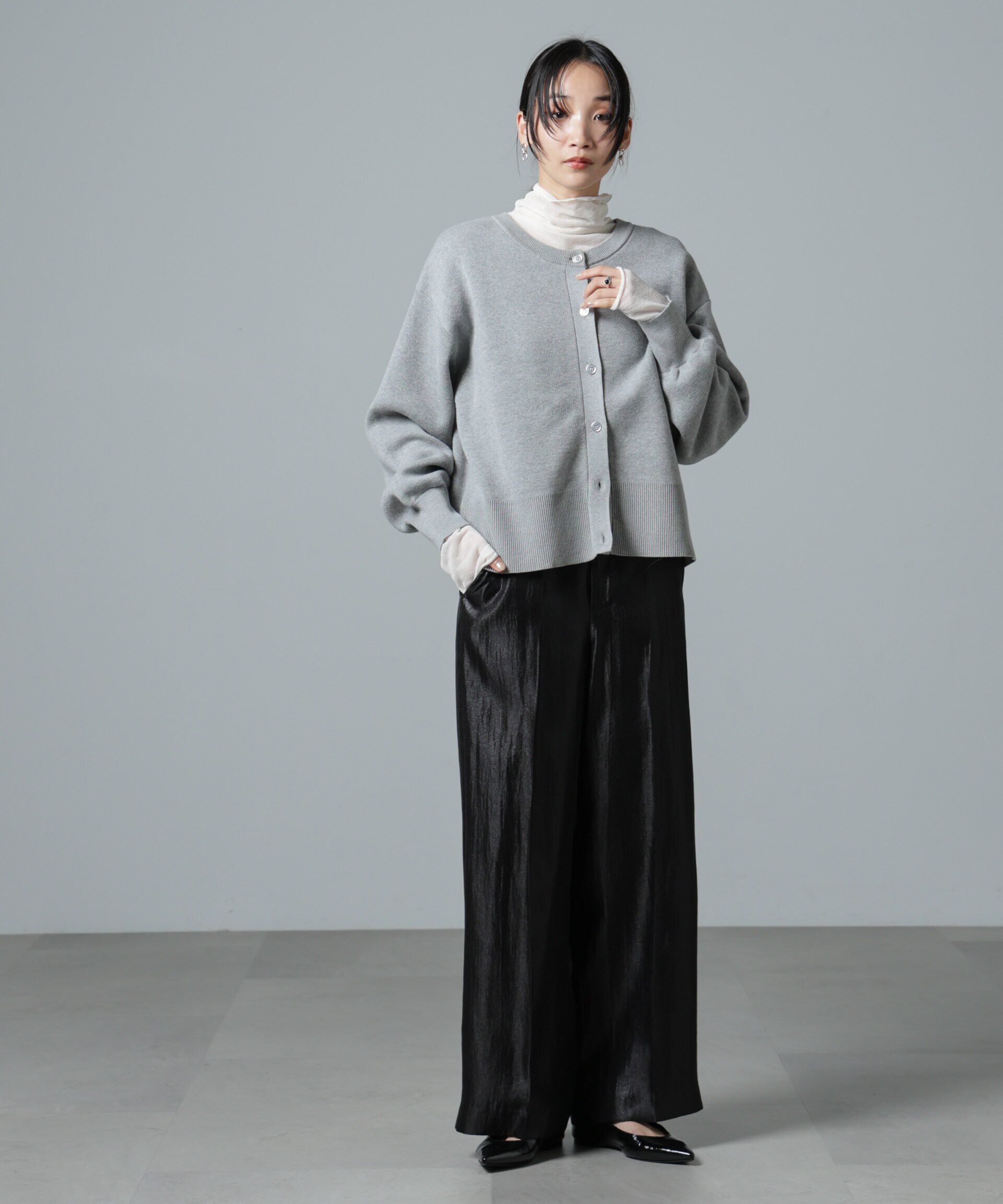 nano･universe「シャイニーサテンイージーパンツ」|チノ|