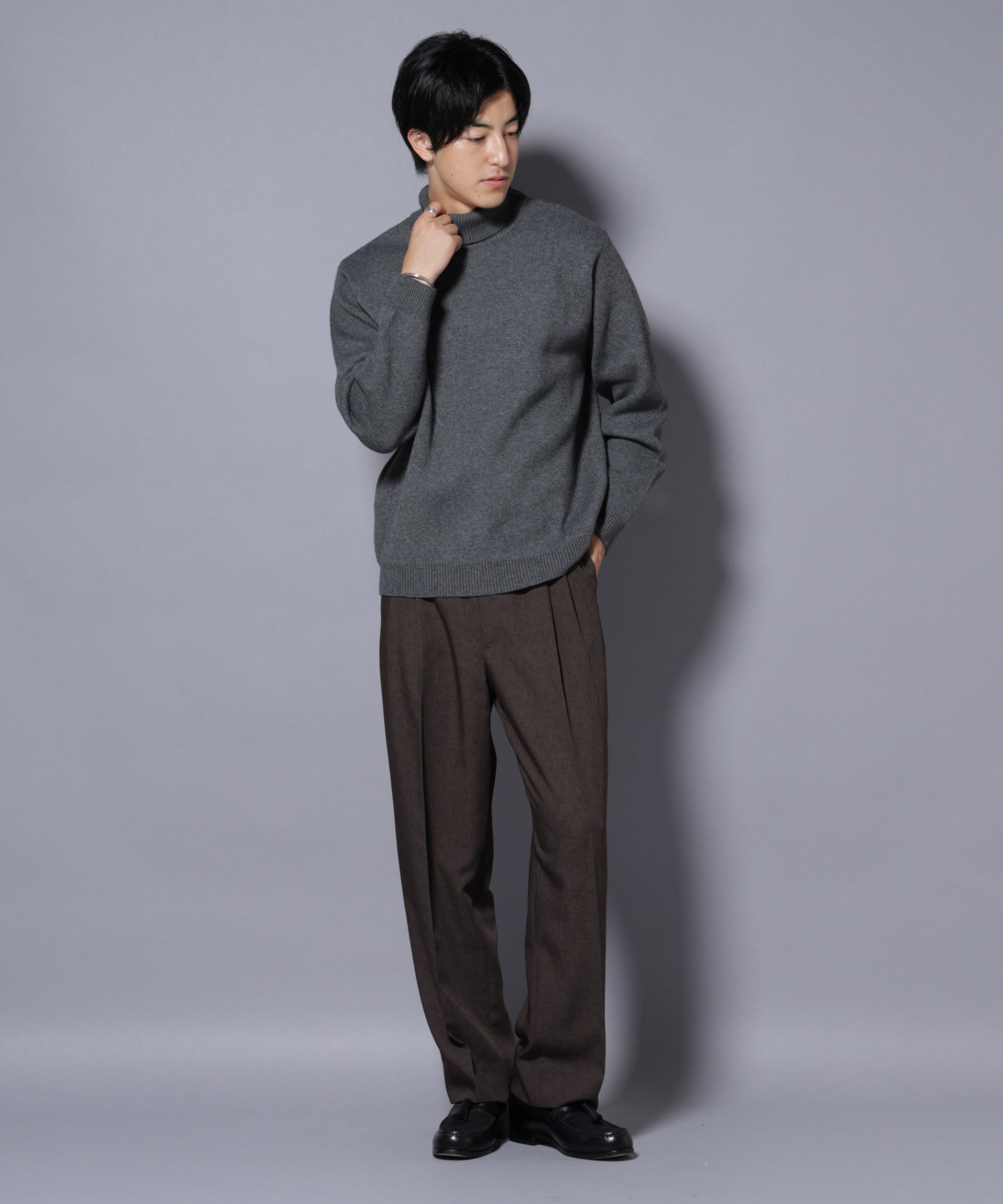 nano･universe「PBTストレッチタートルネックニット」|ニット・セーター|