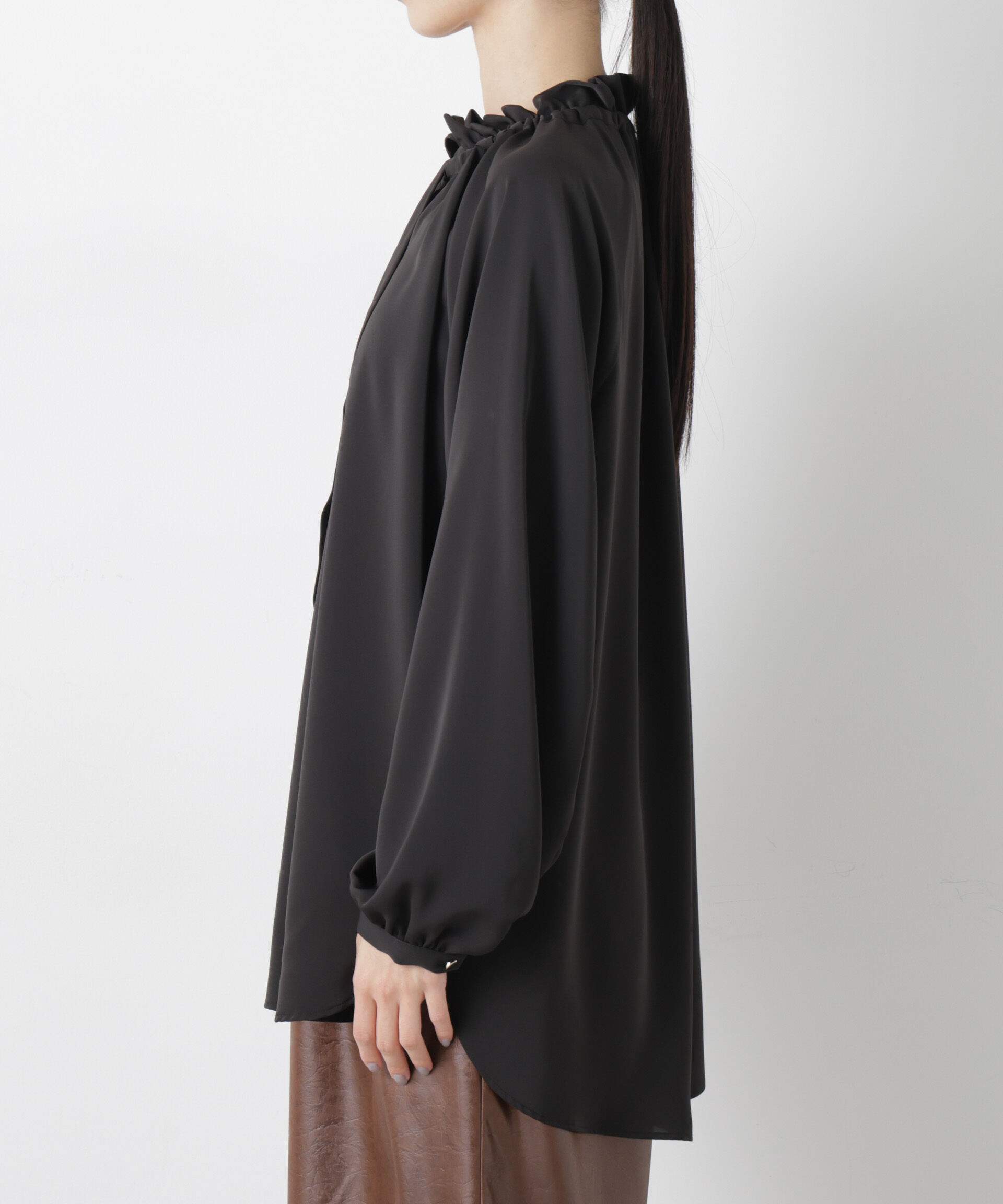 nano･universe「フリルカラーボータイブラウス」|シャツ・ブラウス|