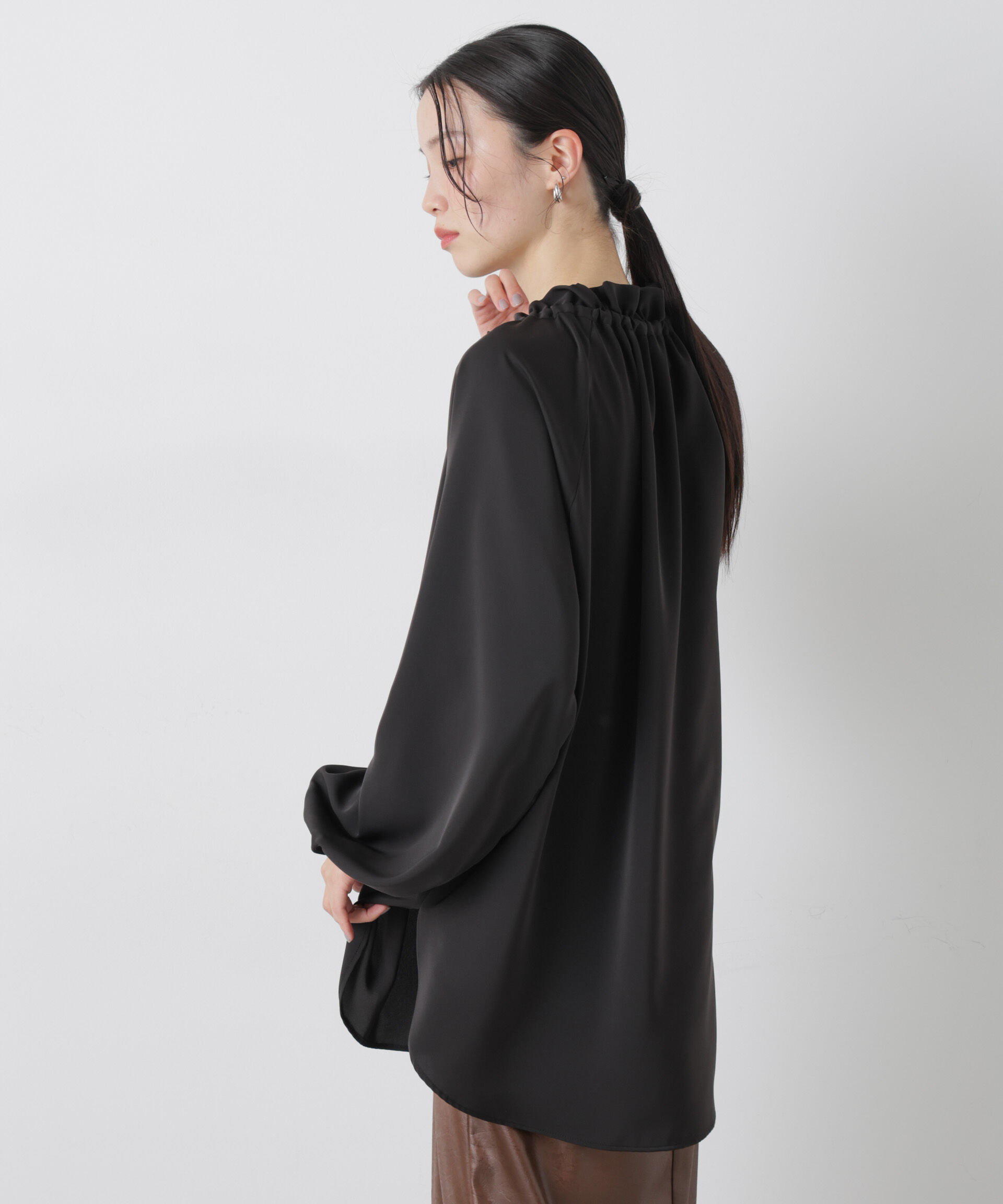 nano･universe「フリルカラーボータイブラウス」|シャツ・ブラウス|