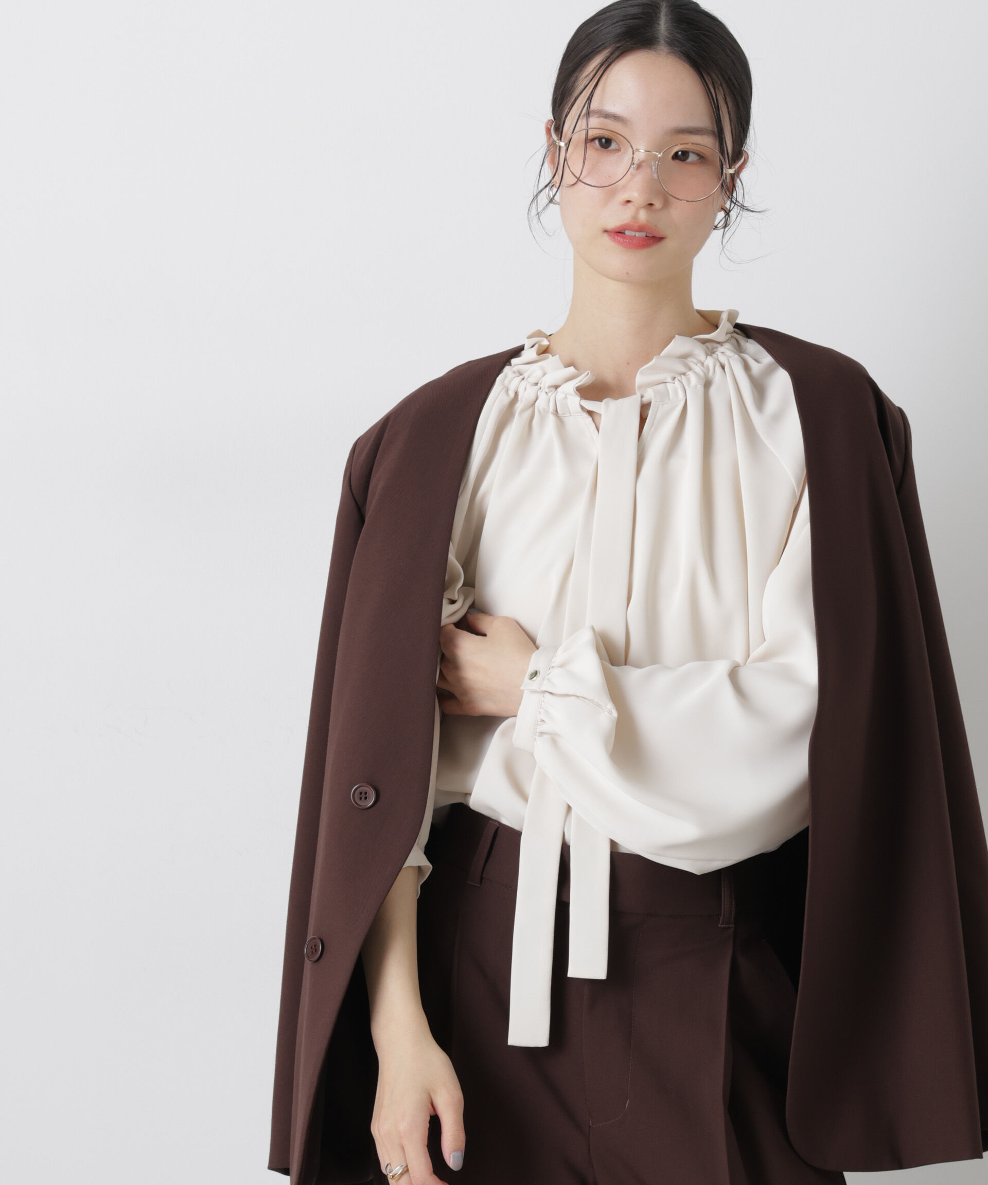 nano･universe「フリルカラーボータイブラウス」|シャツ・ブラウス|