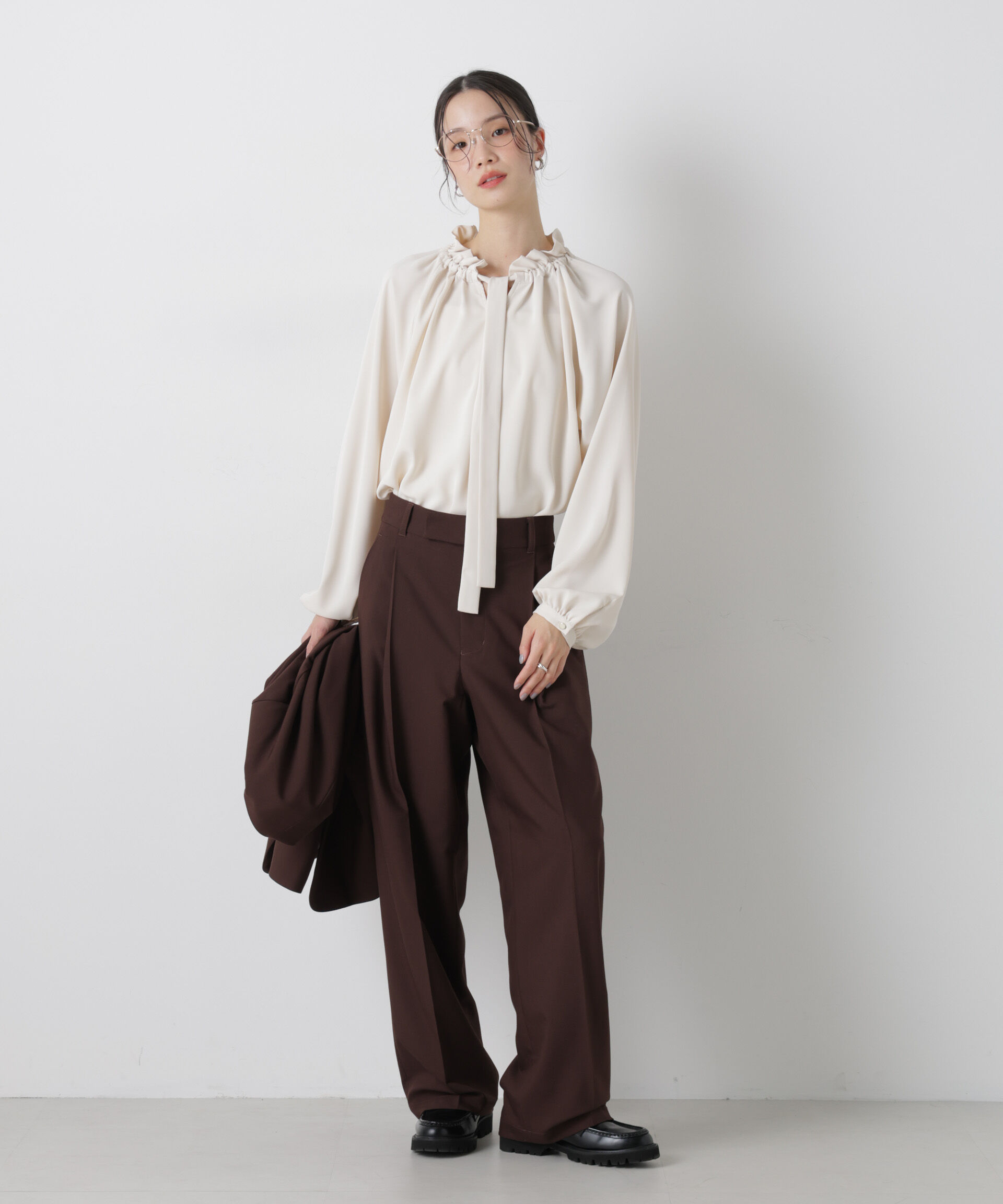 nano･universe「フリルカラーボータイブラウス」|シャツ・ブラウス|