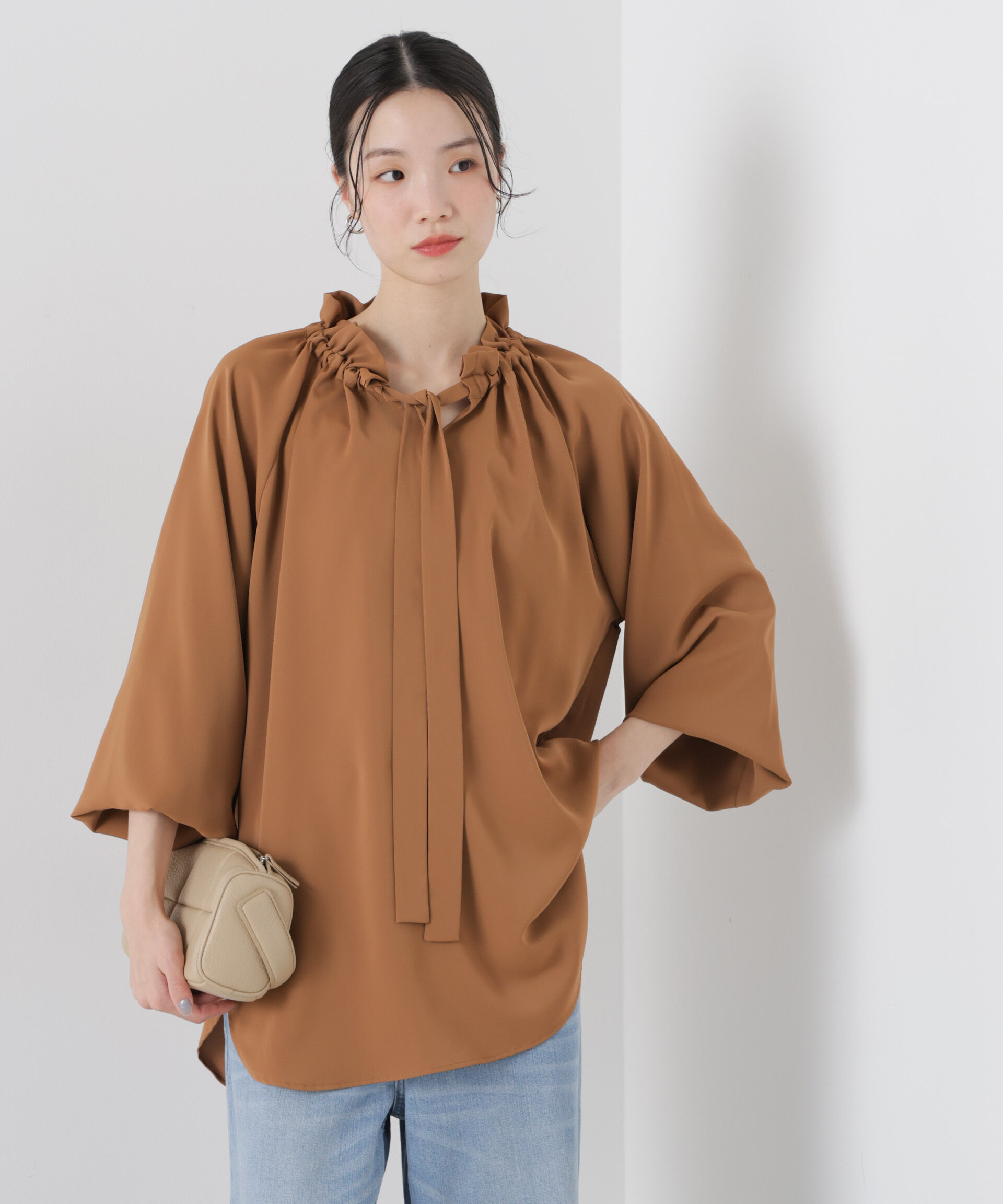 nano･universe「フリルカラーボータイブラウス」|シャツ・ブラウス|