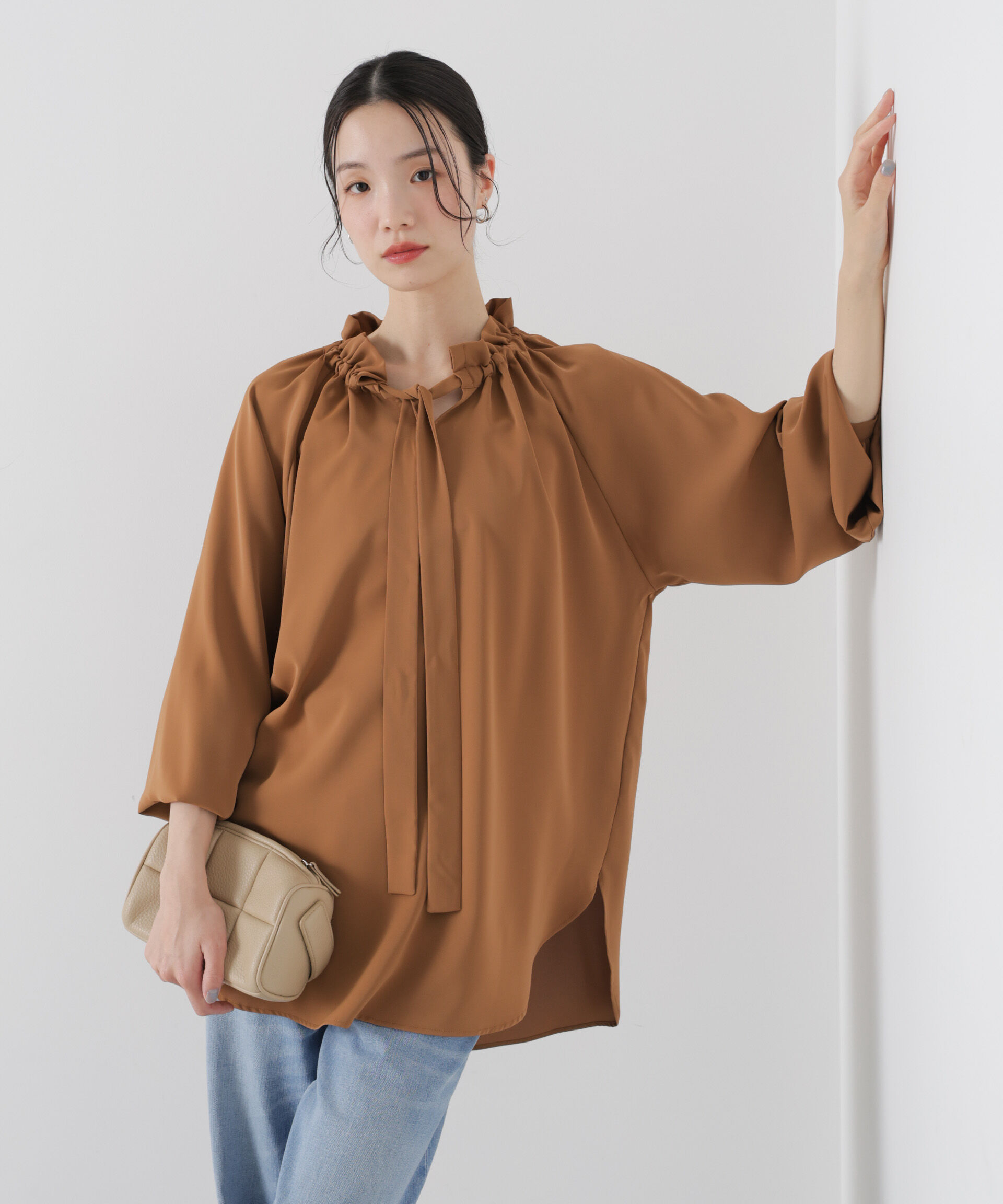 nano･universe「フリルカラーボータイブラウス」|シャツ・ブラウス|