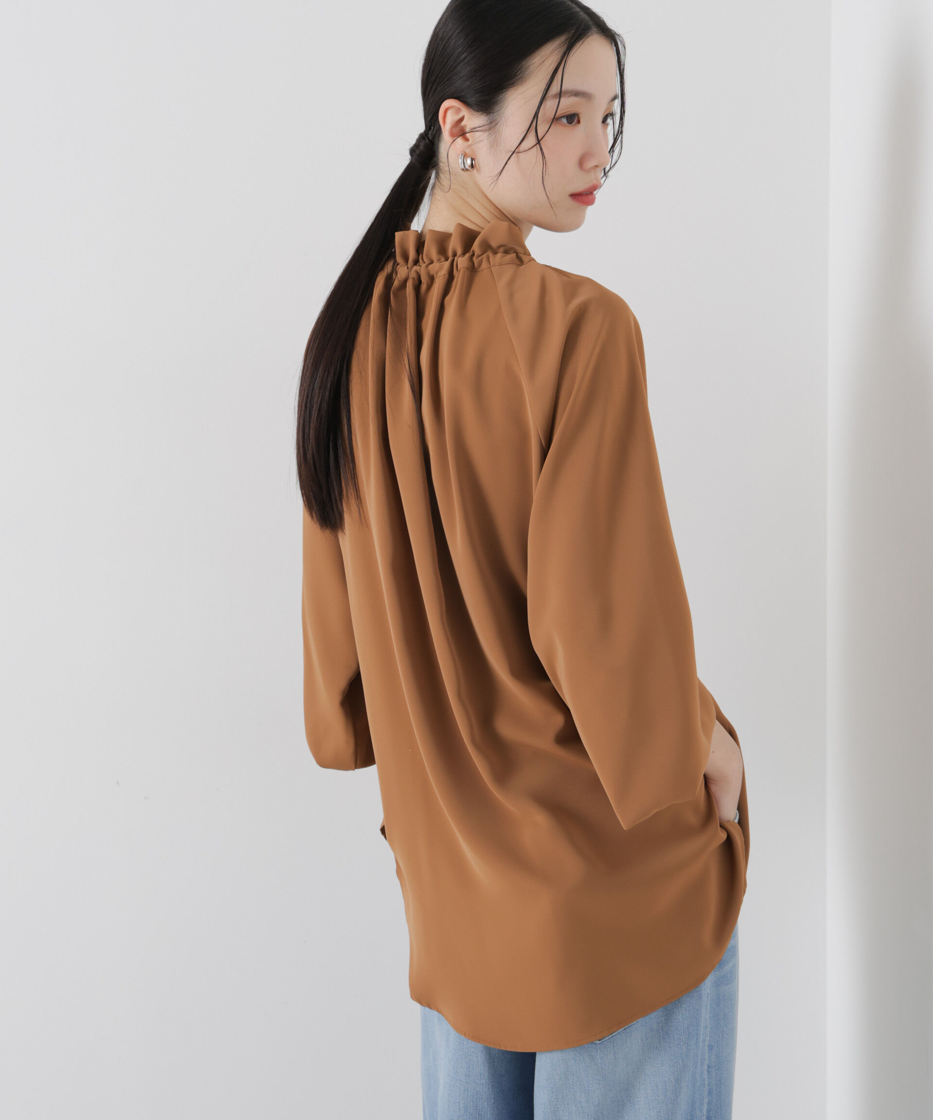 nano･universe「フリルカラーボータイブラウス」|シャツ・ブラウス|