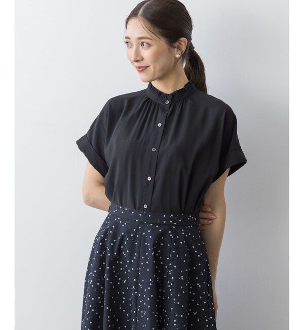 組曲「バウンディングシャーティング バンドカラーフリル ブラウス」|シャツ・ブラウス|ブラック系